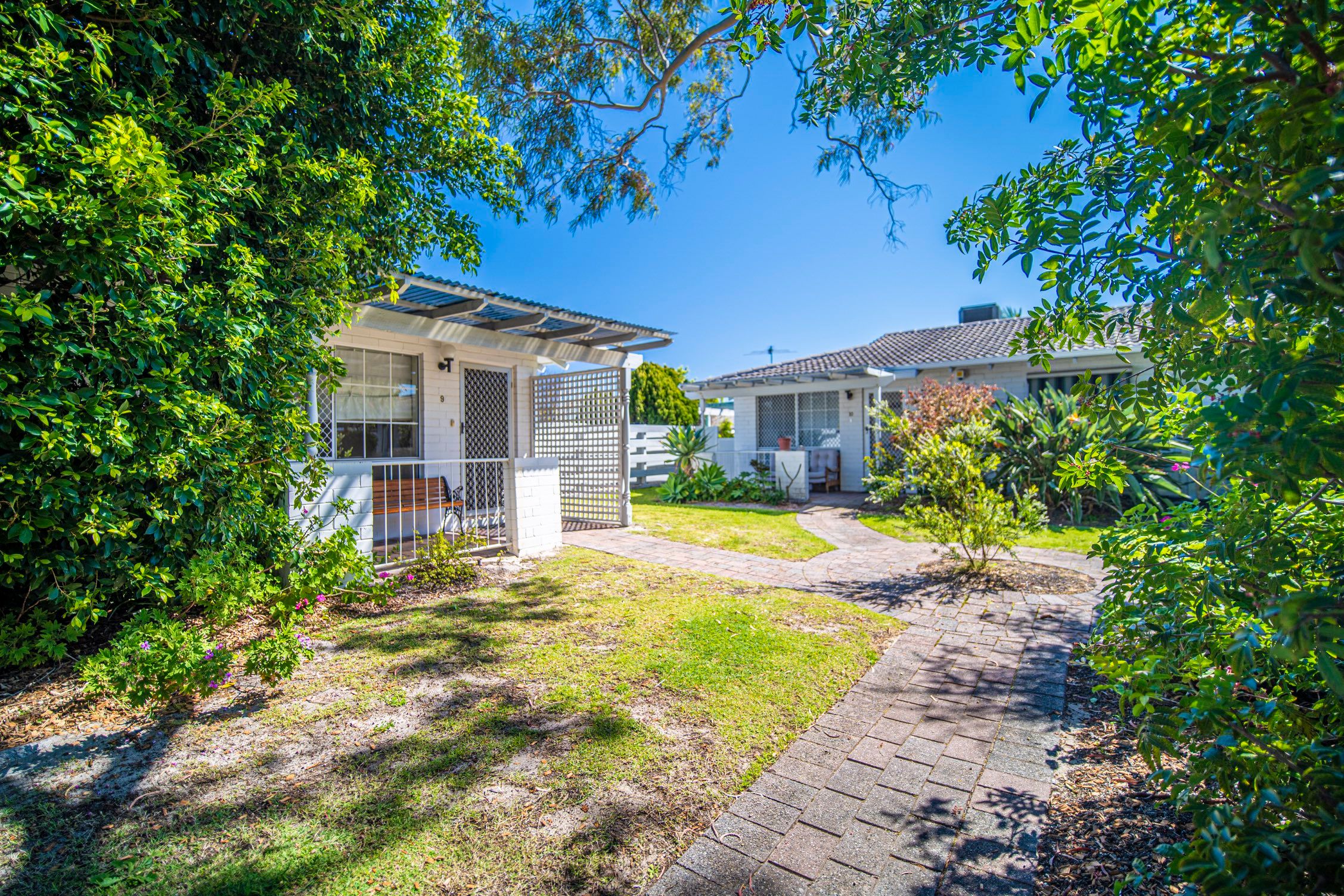 9/9 Manley Street, Cannington, WA 6107