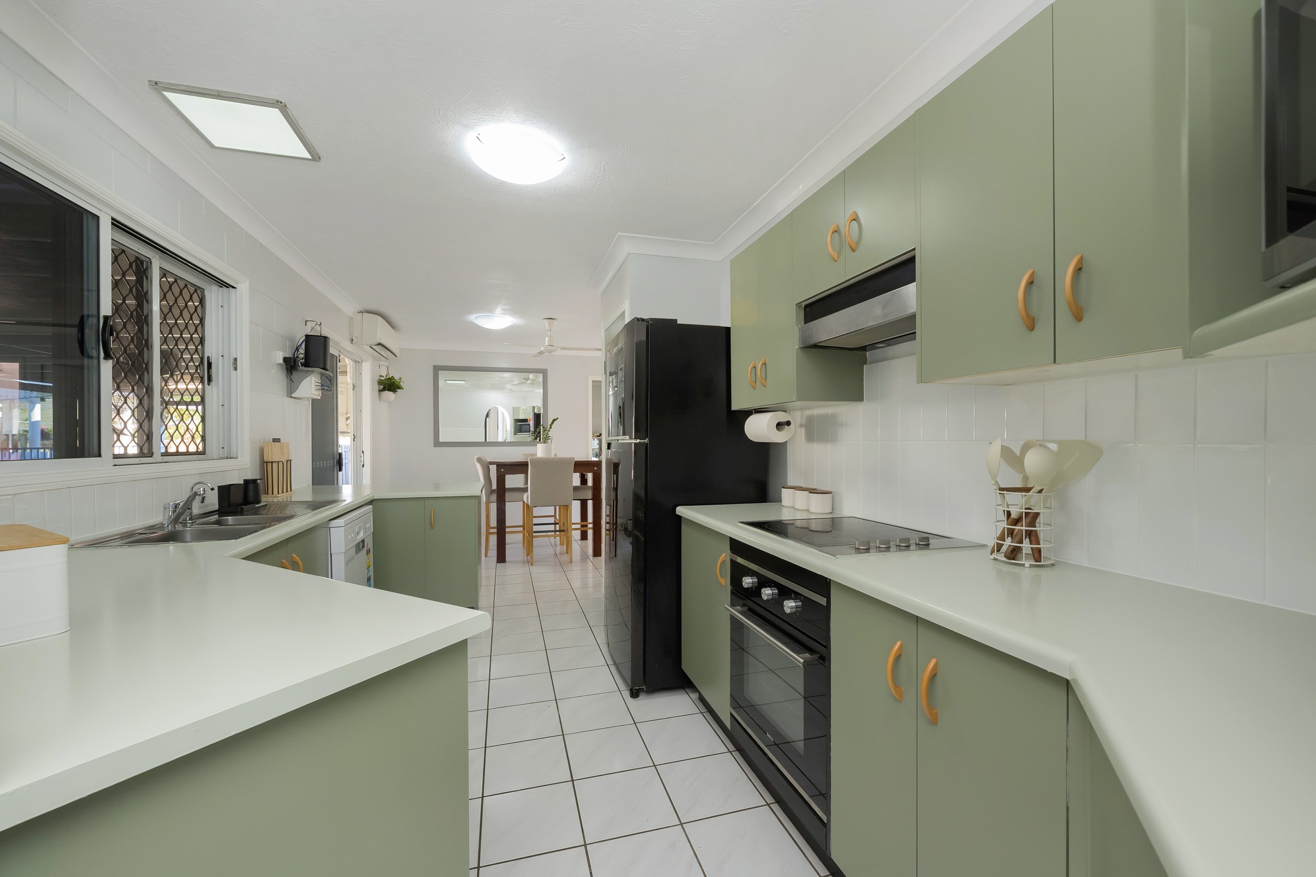 8 Betony Place, Kirwan, QLD 4817