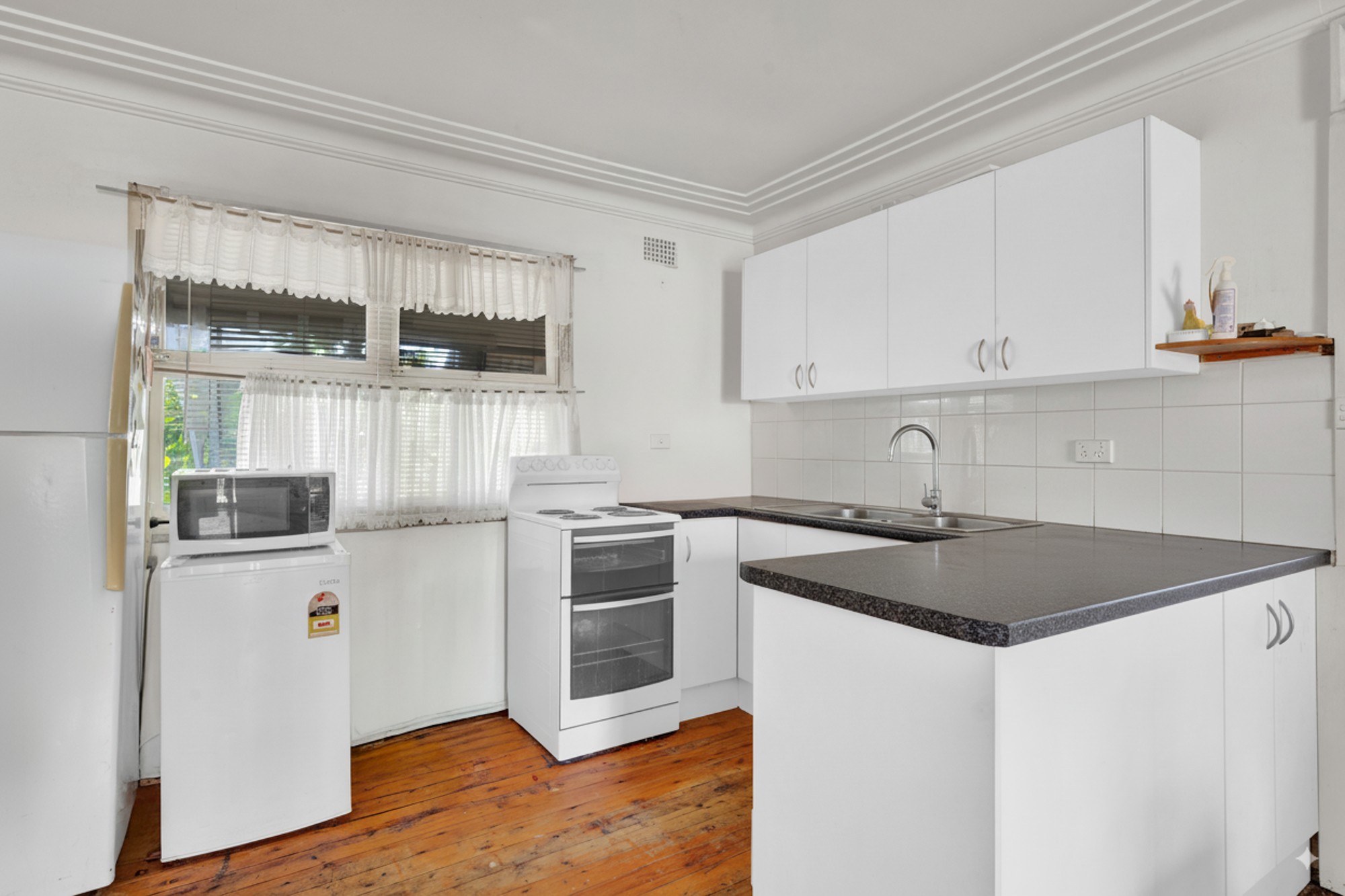 5 Grevillea Crescent, Berkeley Vale, NSW 2261