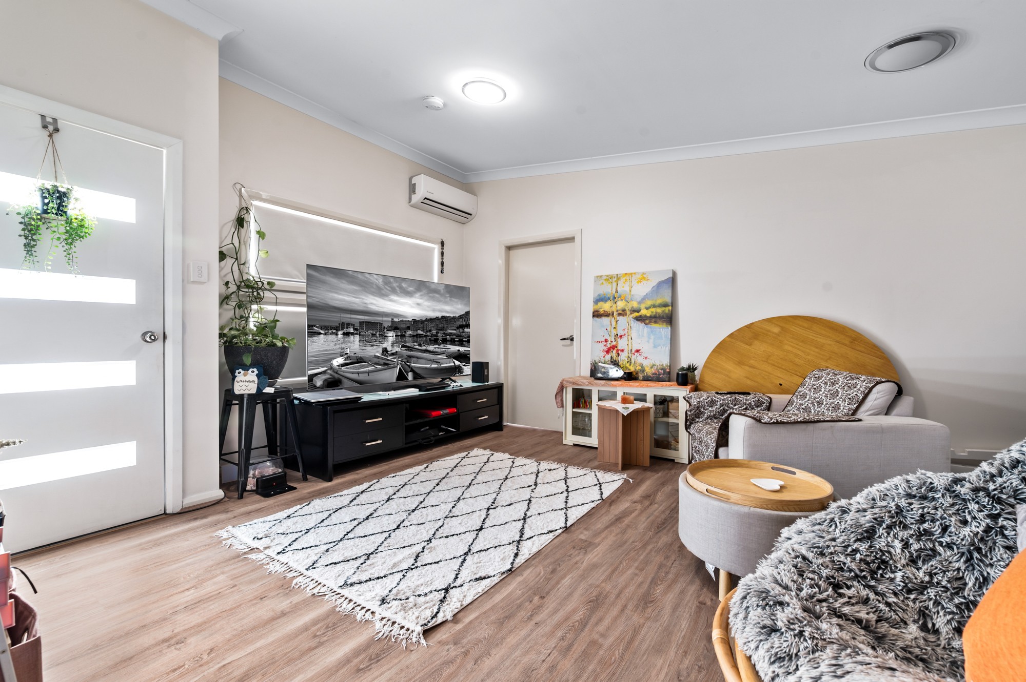 87 & 87a Macquarie Avenue, Campbelltown, NSW 2560