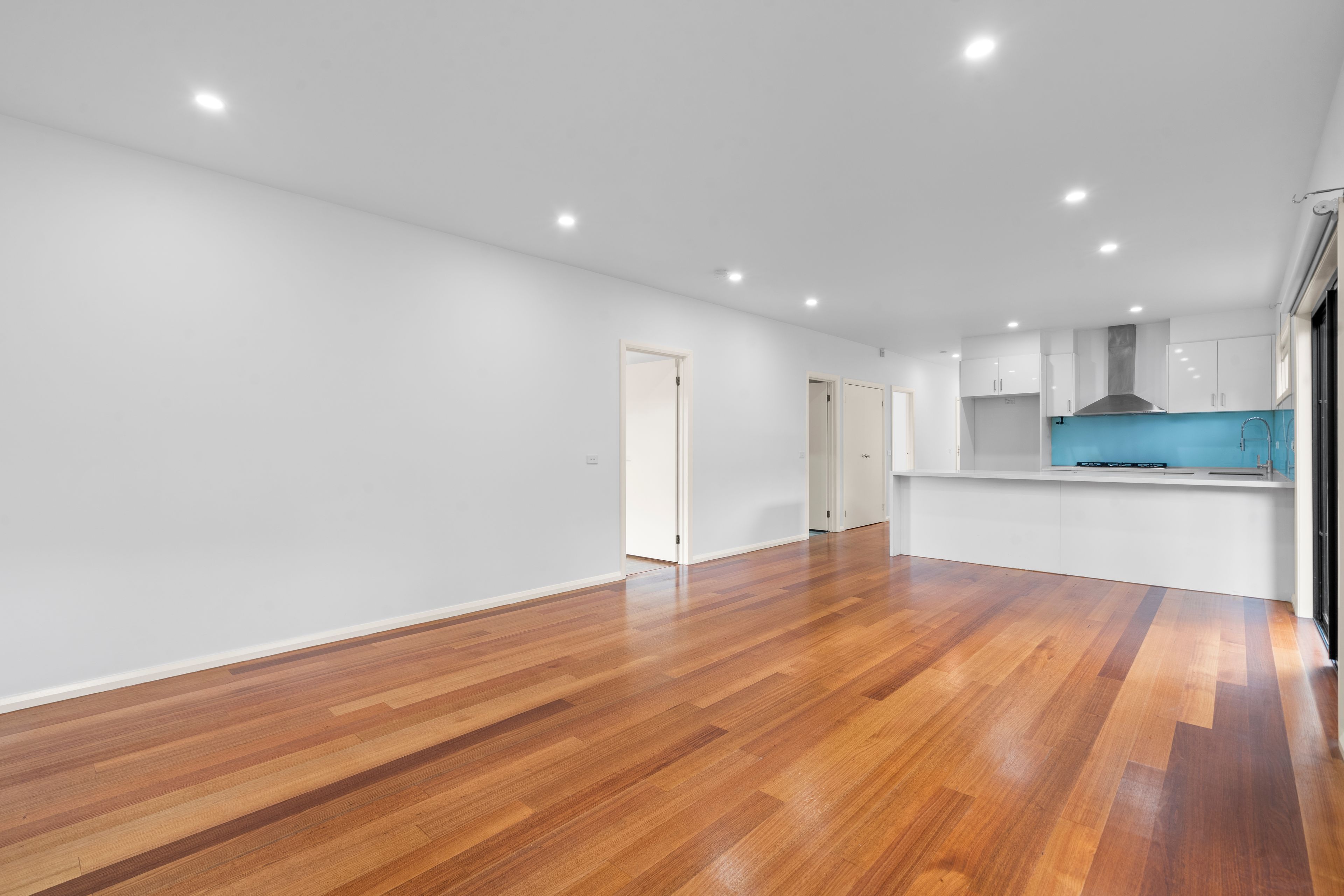 3/645 Pascoe Vale Road — photo 5 of 11