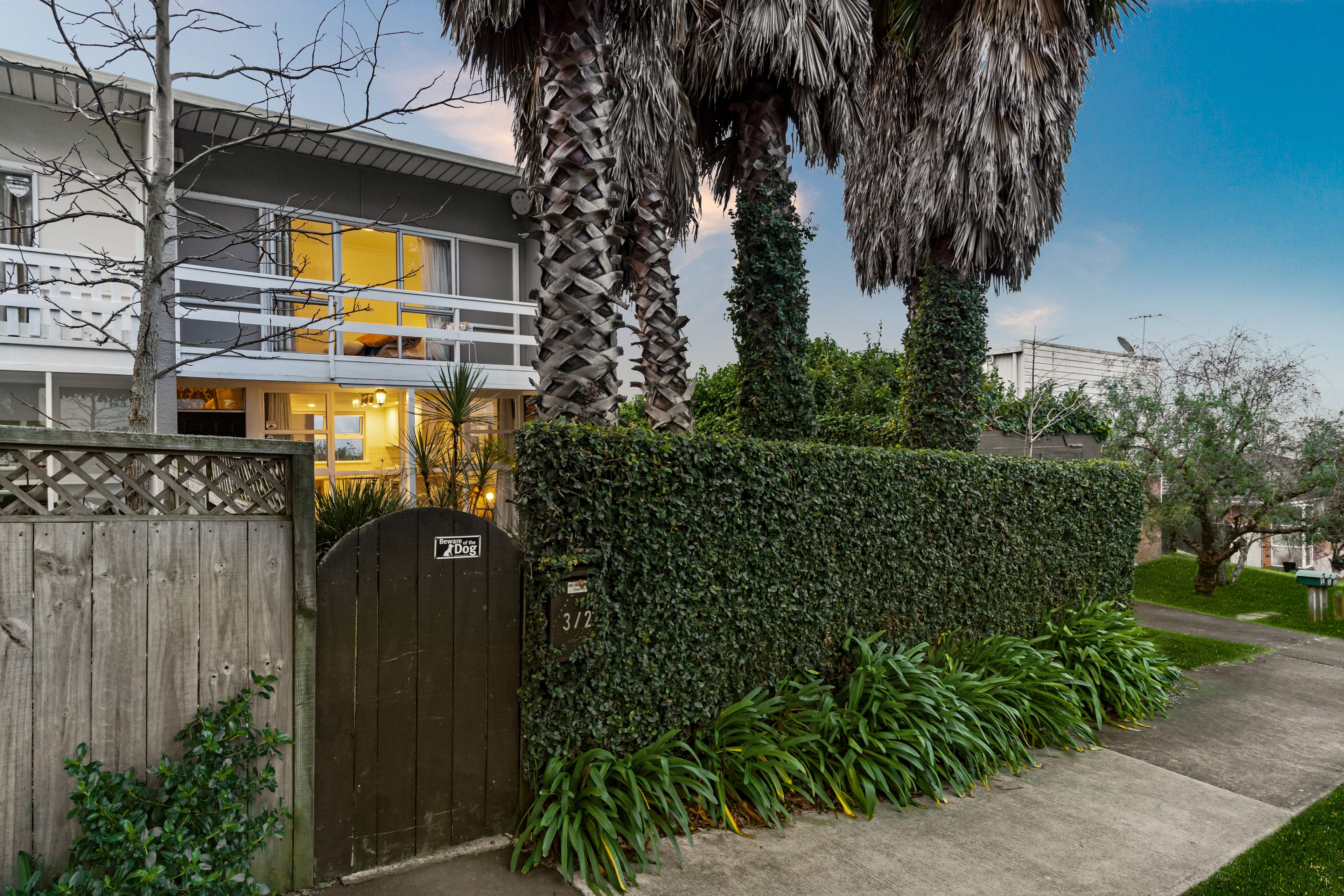 3/2 Strong Street, Saint Johns, Auckland
