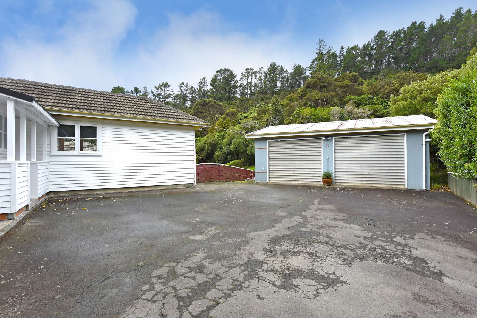 497 Stokes Valley Road, Stokes Valley, Lower Hutt City Real Estate