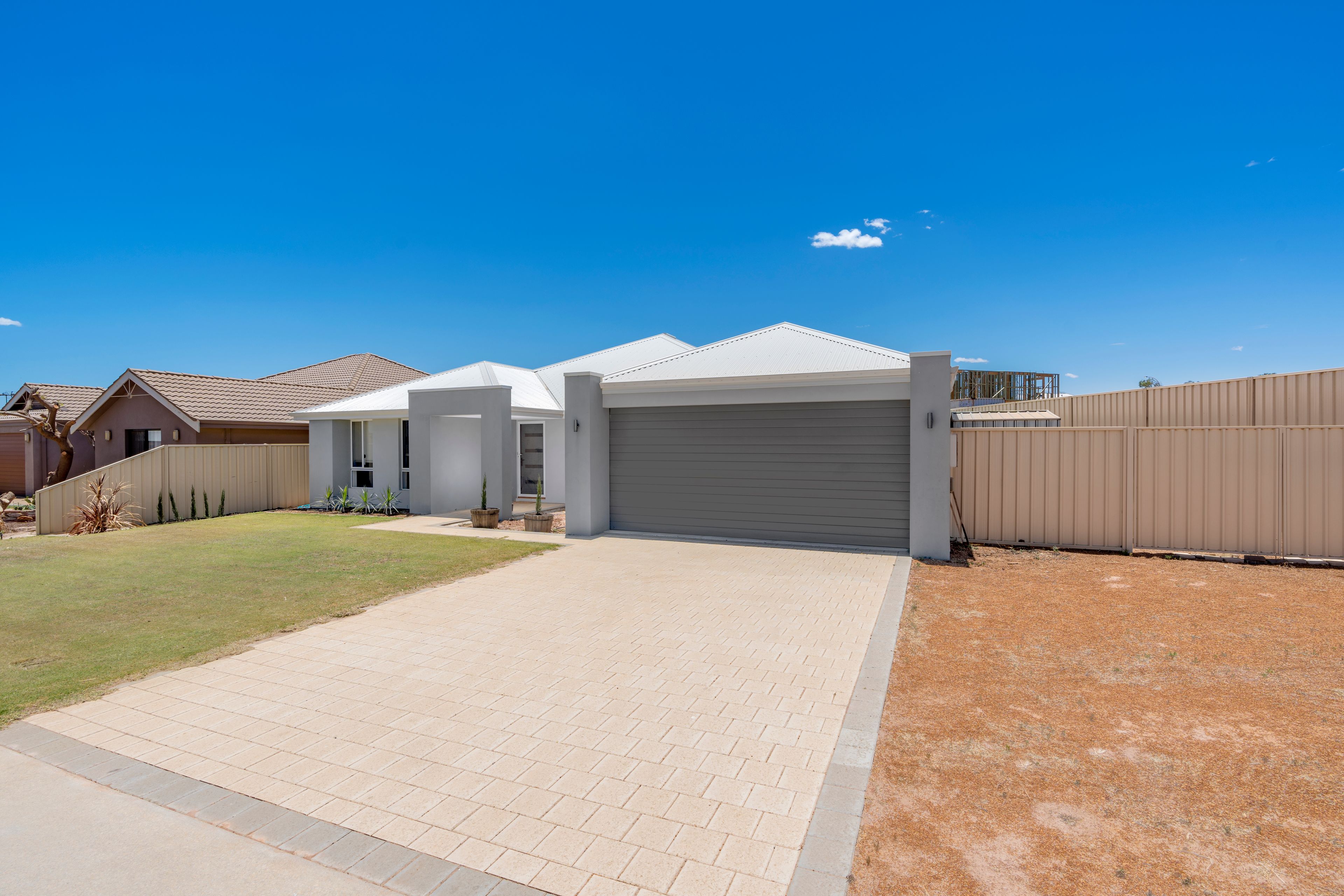 31 Reef Boulevard, Drummond Cove, WA 6532
