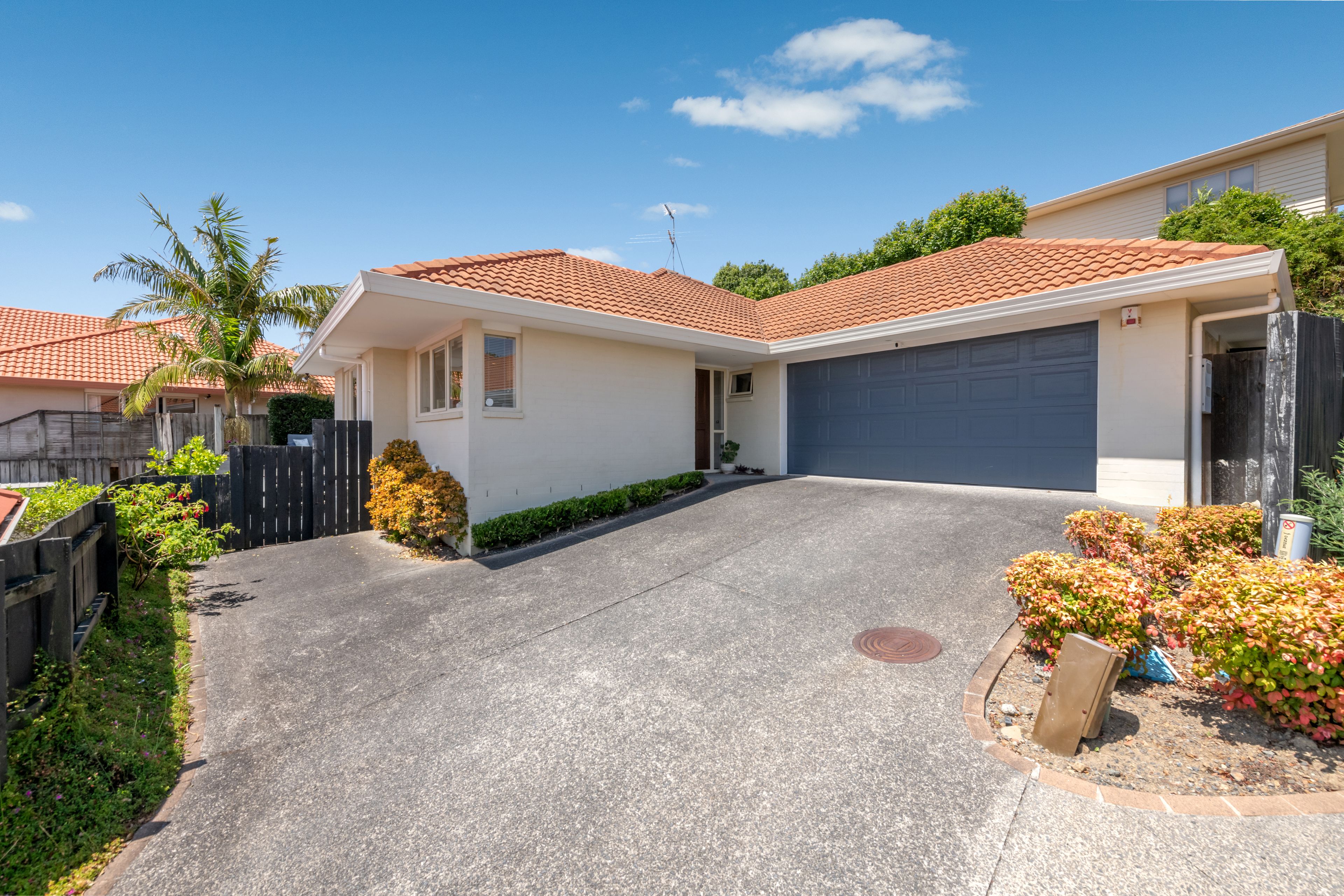 33 Gillett Place, Botany Downs, Manukau City