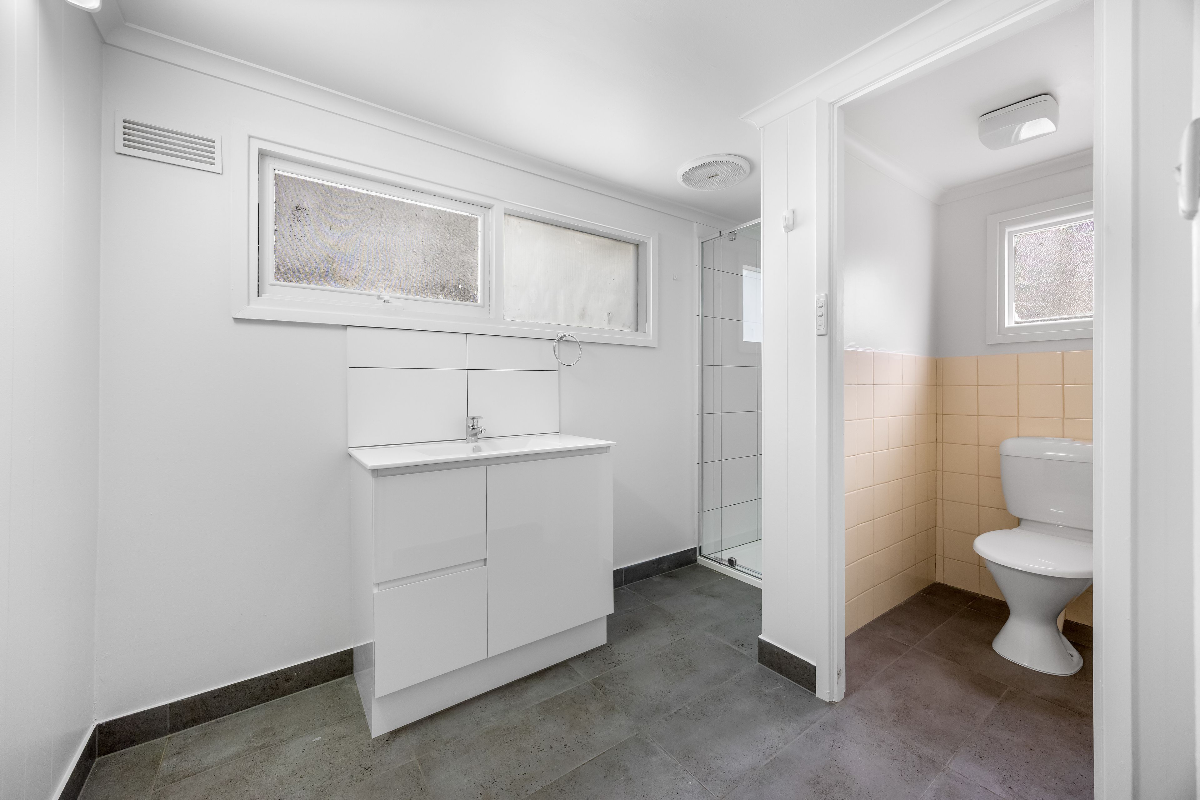 309 Macarthur Street — photo 10 of 13
