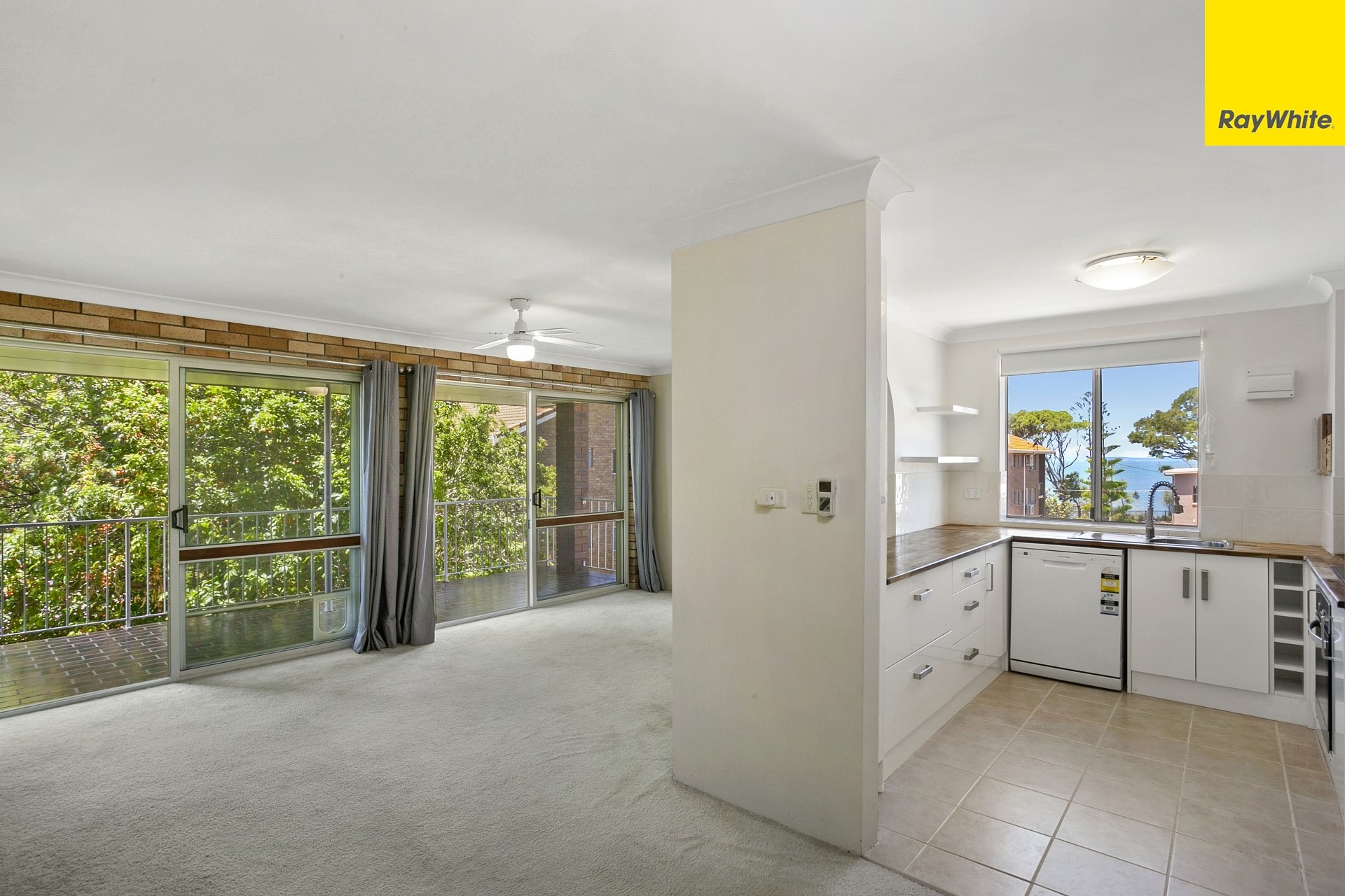 9/8 Moffatt Street, Scarborough, QLD 4020