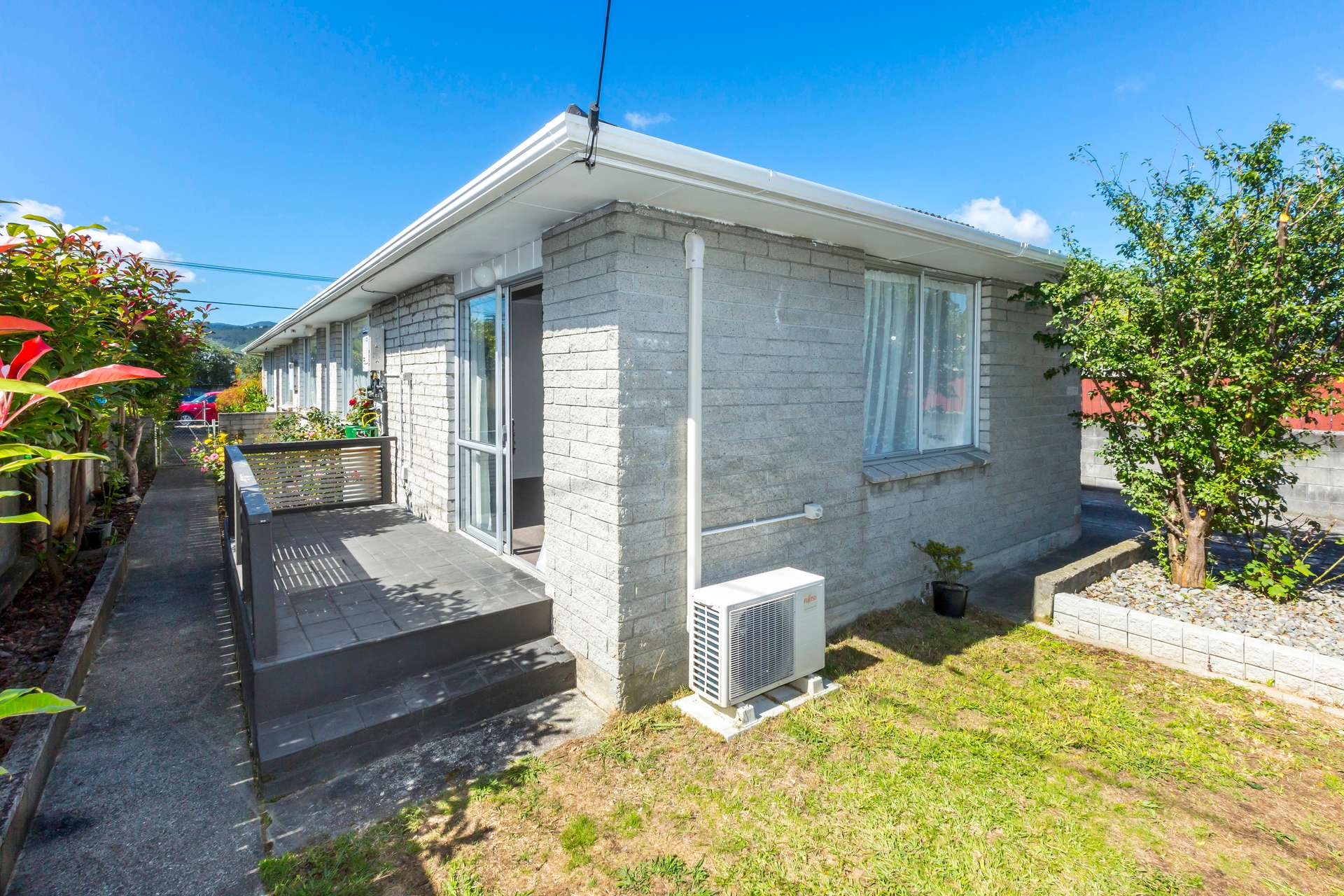 2/39 Palmer Crescent photo 0