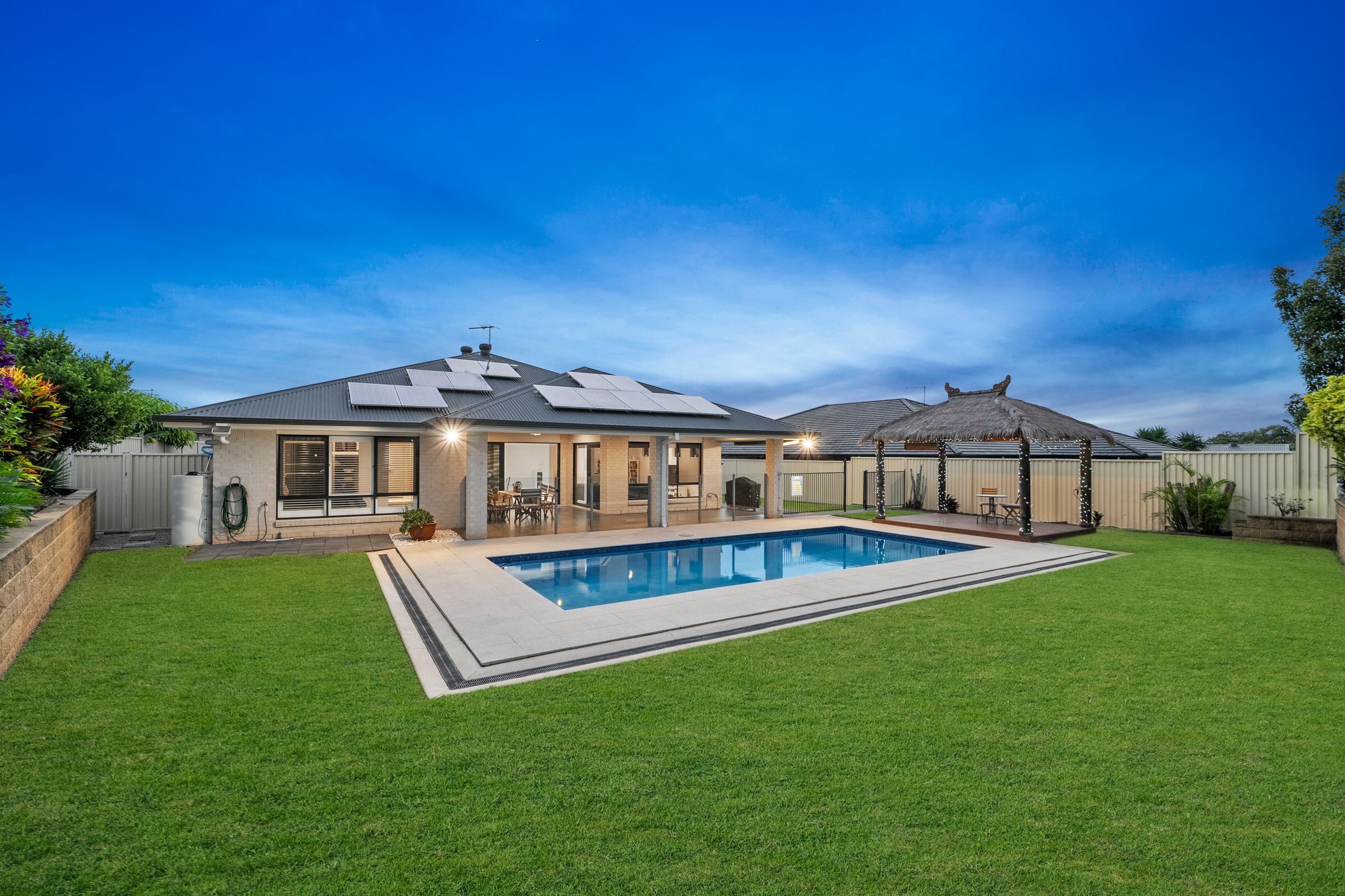 6 Hugh Crescent, Murrumba Downs, QLD 4503
