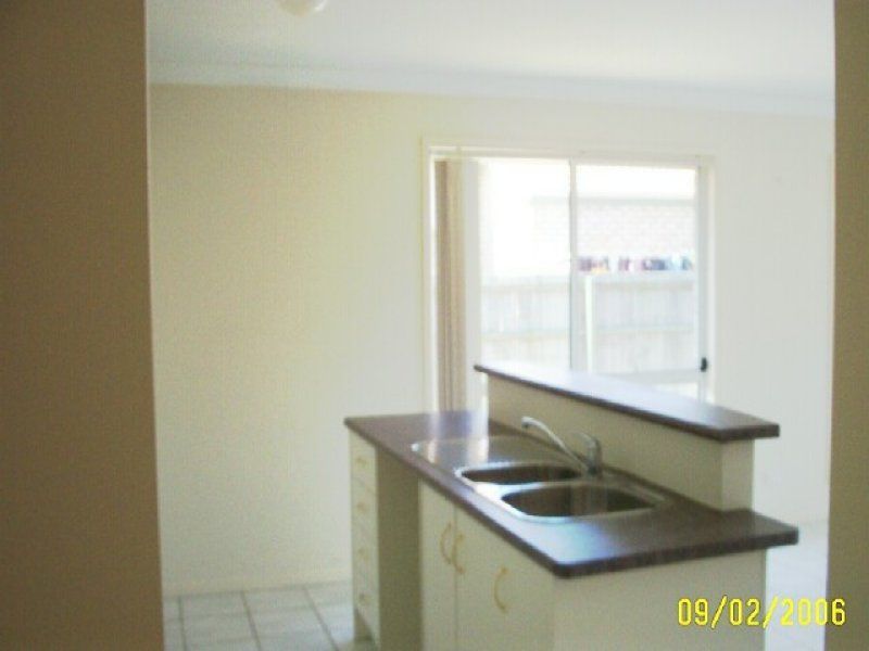 42 Pinewood Street, Wynnum West, QLD 4178