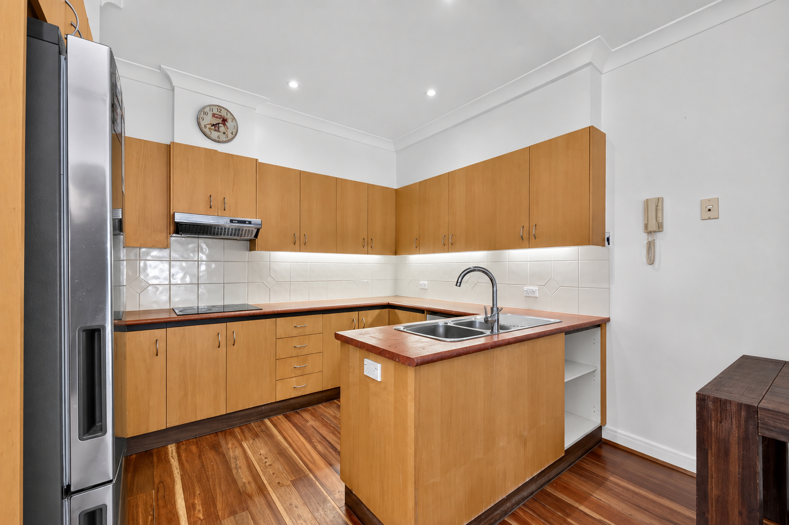 2/12 Billington Street — photo 3 of 17