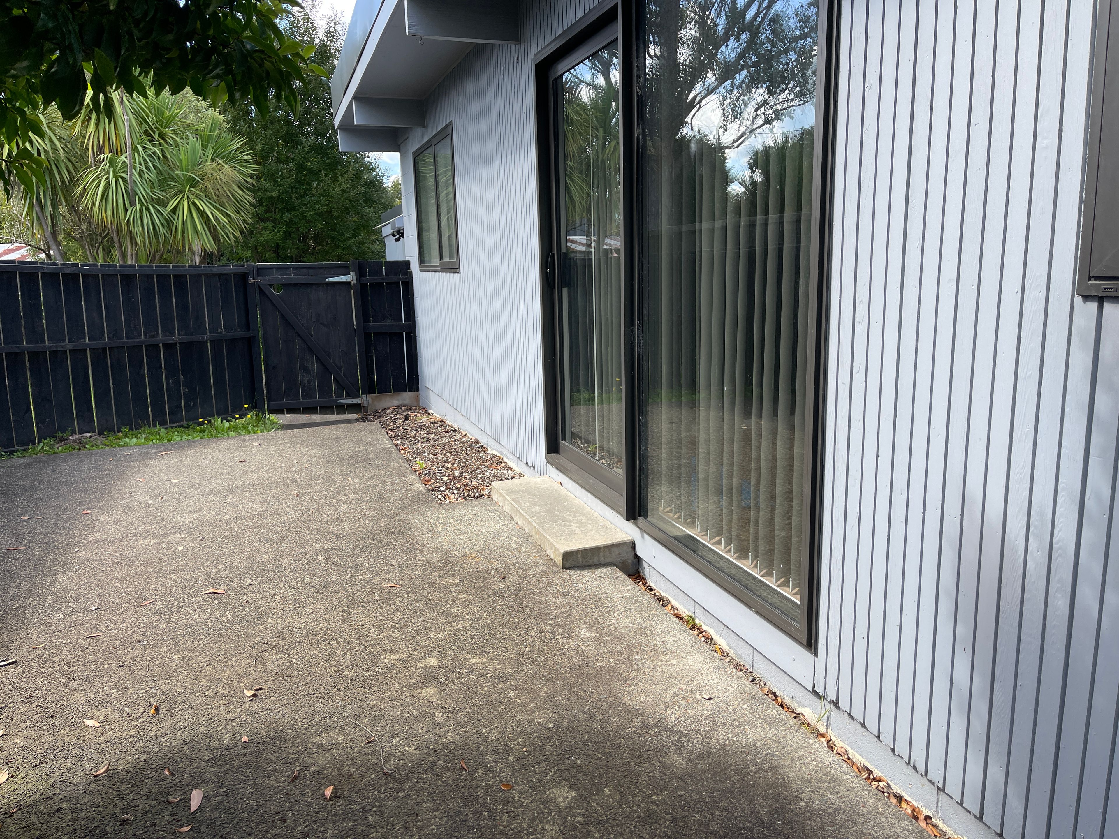 1/29 Camelot Place, Glenfield, North Shore City