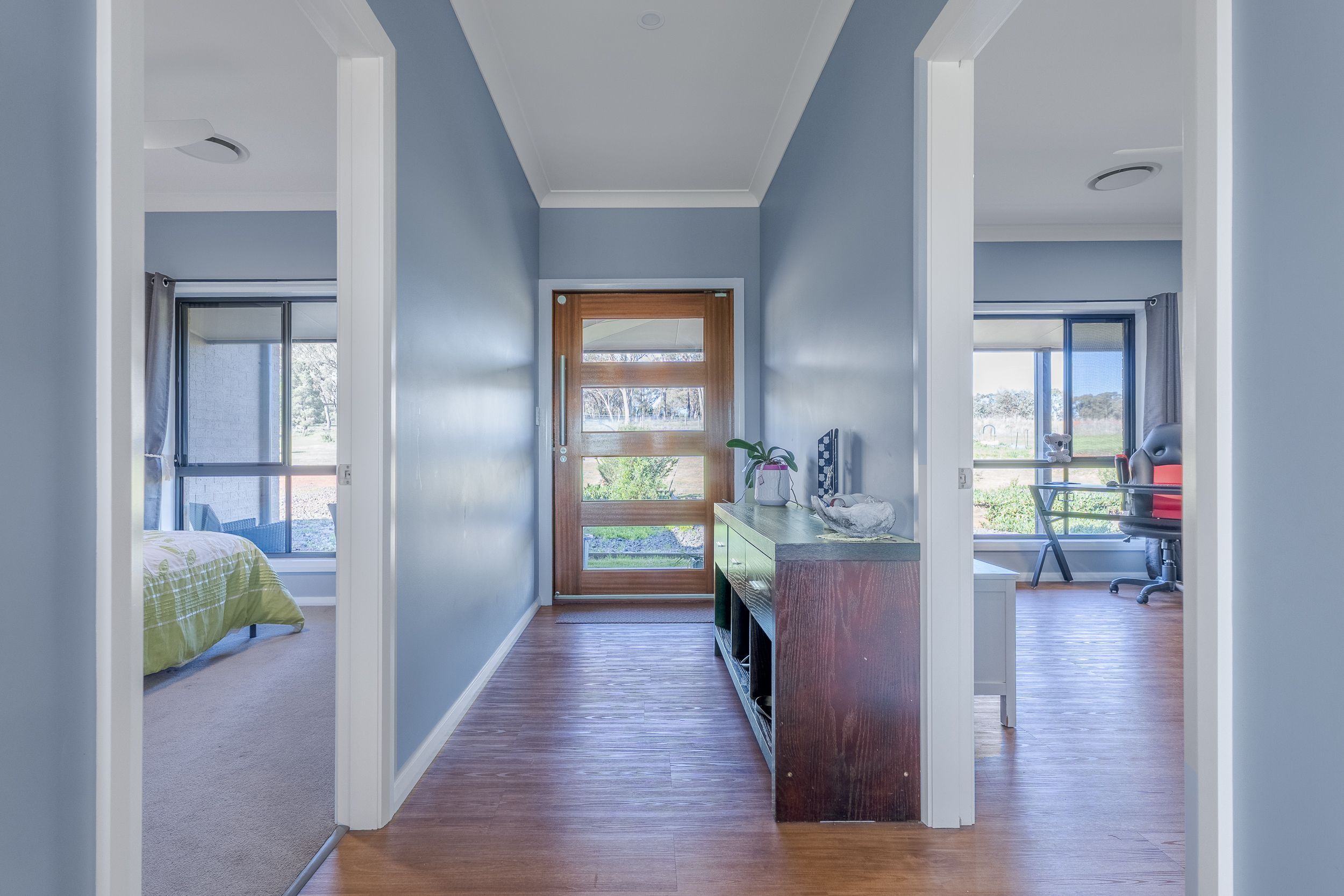 44R Whitewood Road — photo 3 of 21