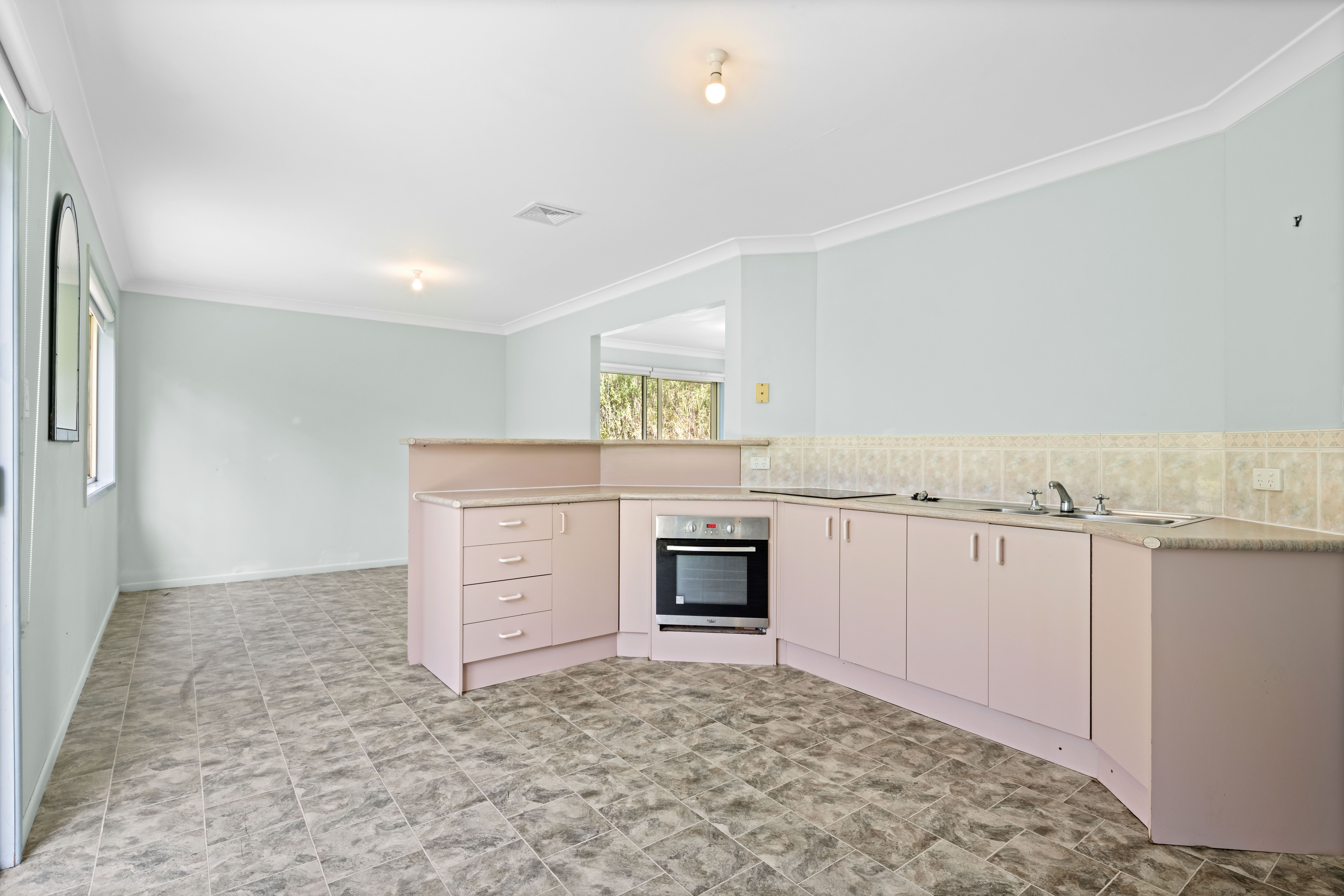 4/199 Lamington National Park Road — photo 4 of 30