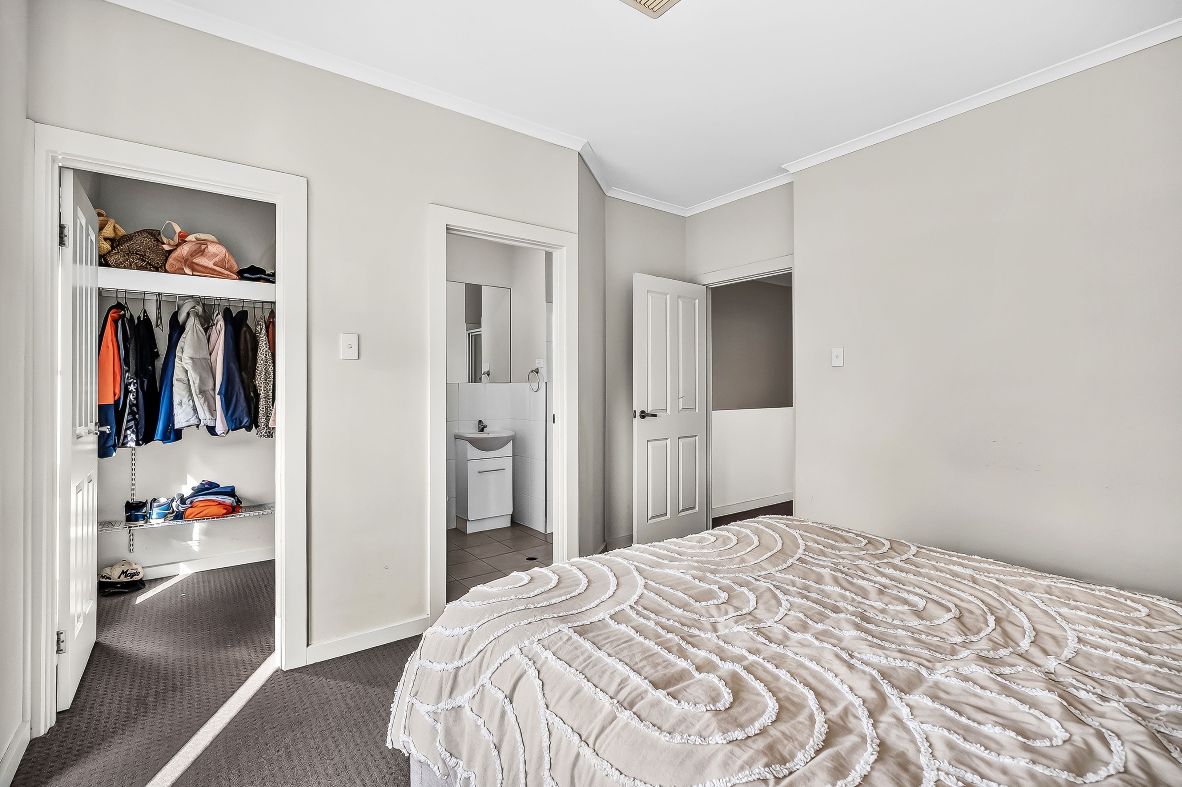 10/46B York Terrace — photo 7 of 14