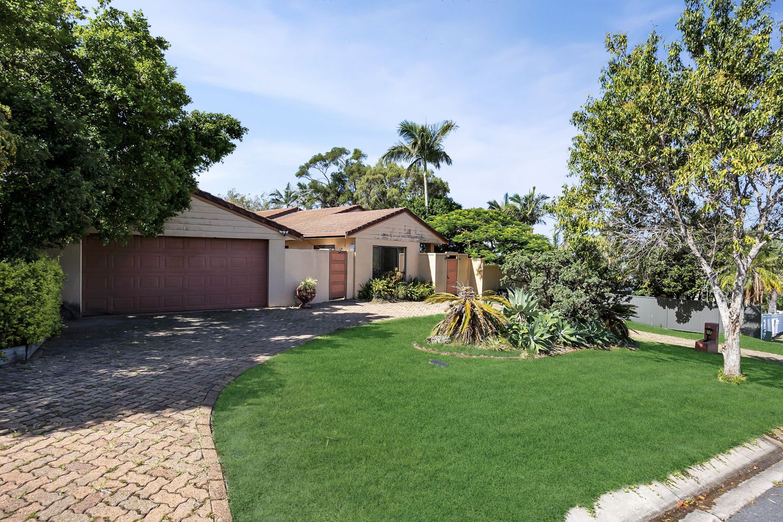 37 California Drive, Oxenford, QLD 4210
