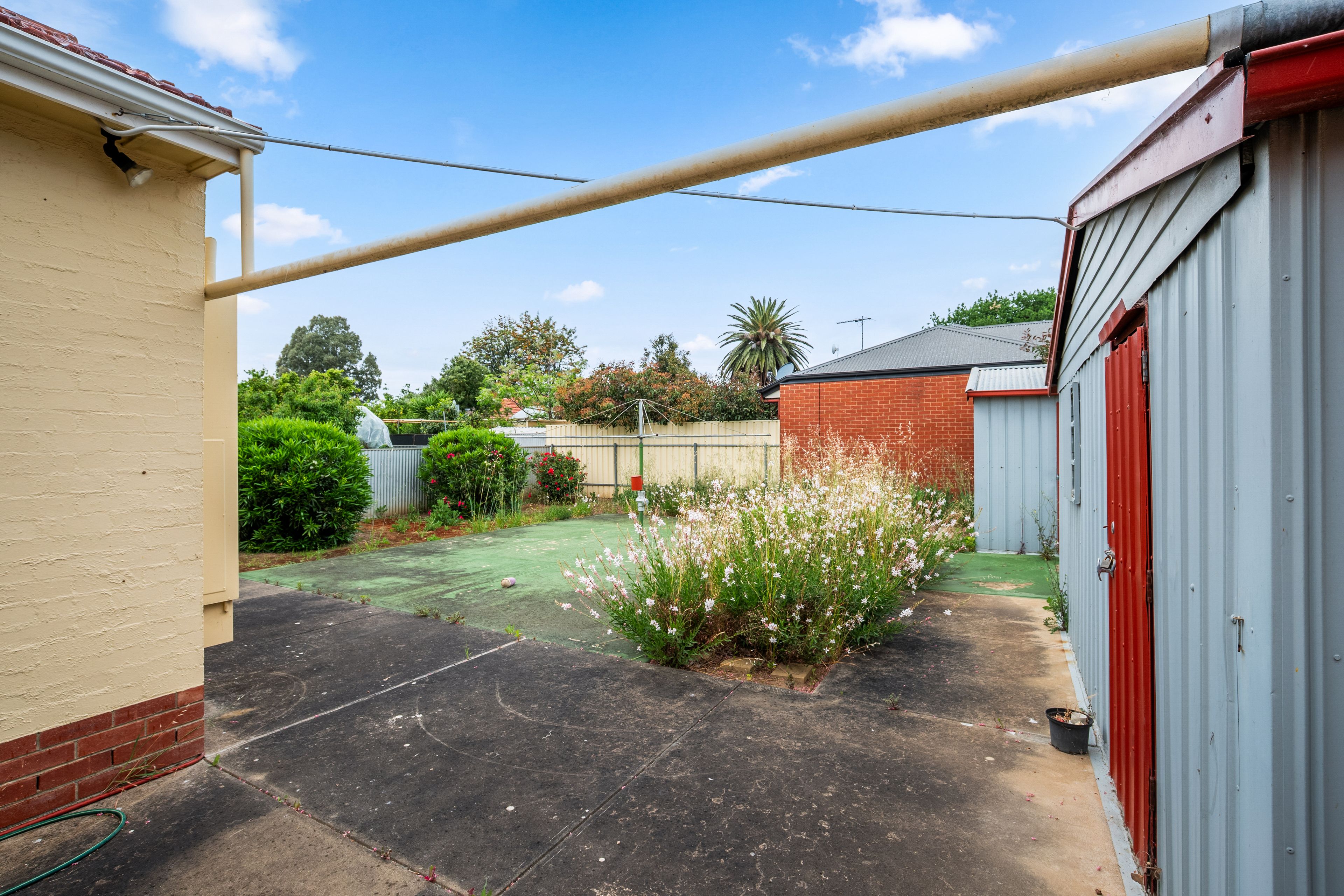 16 Bignell Street — photo 10 of 10