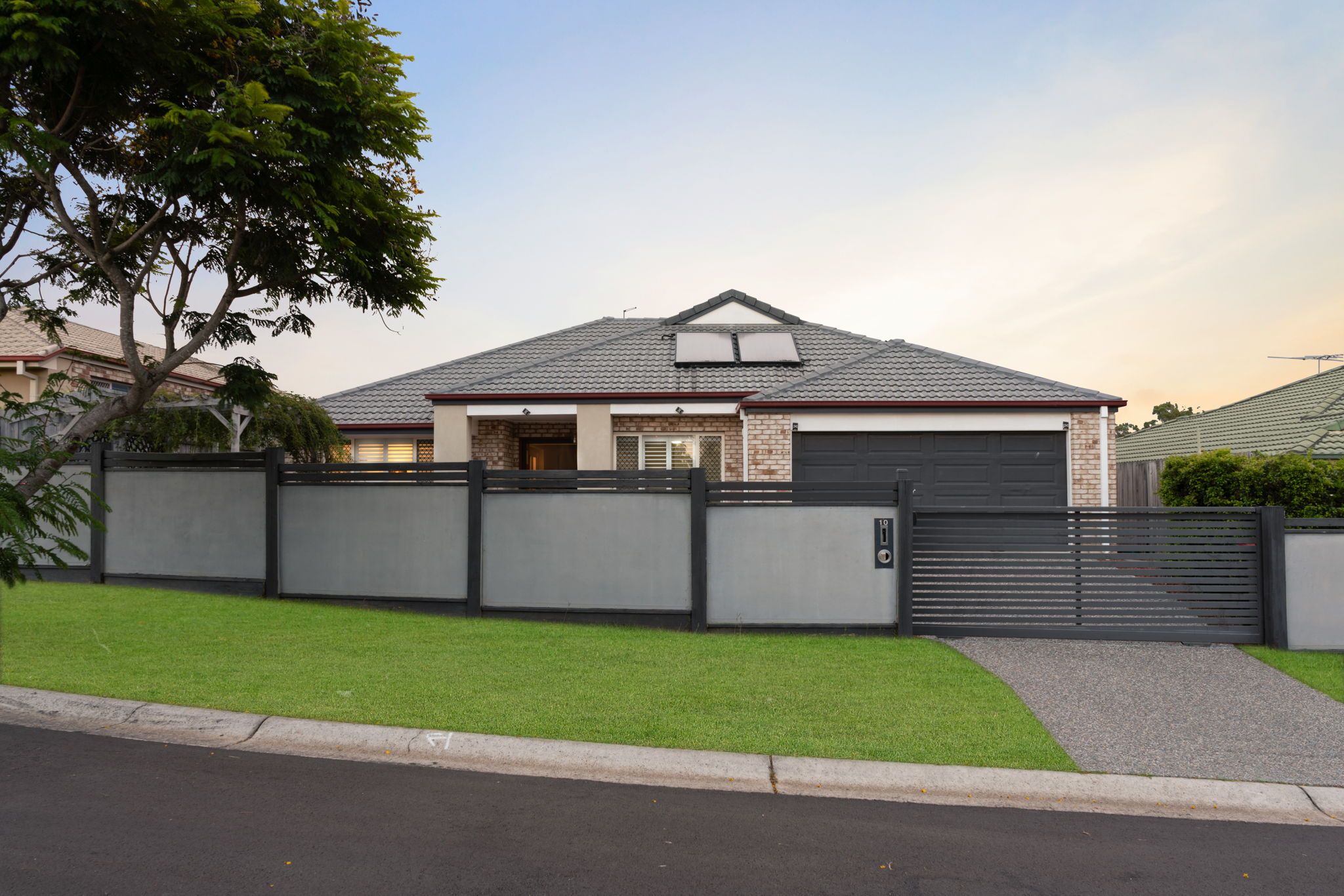 10 Crenton Court, Heritage Park, QLD 4118