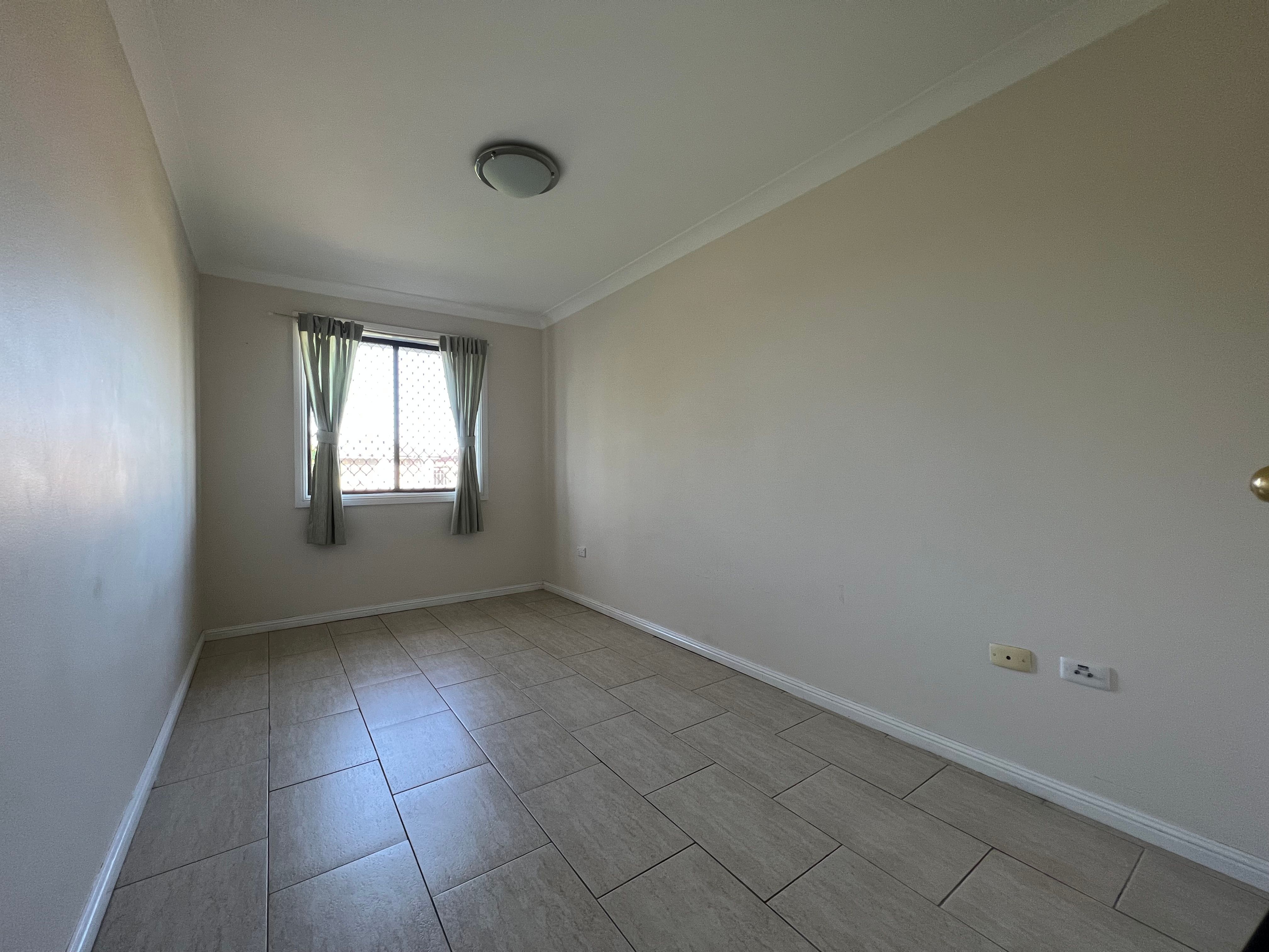2/2-4 Rance Road — photo 5 of 6