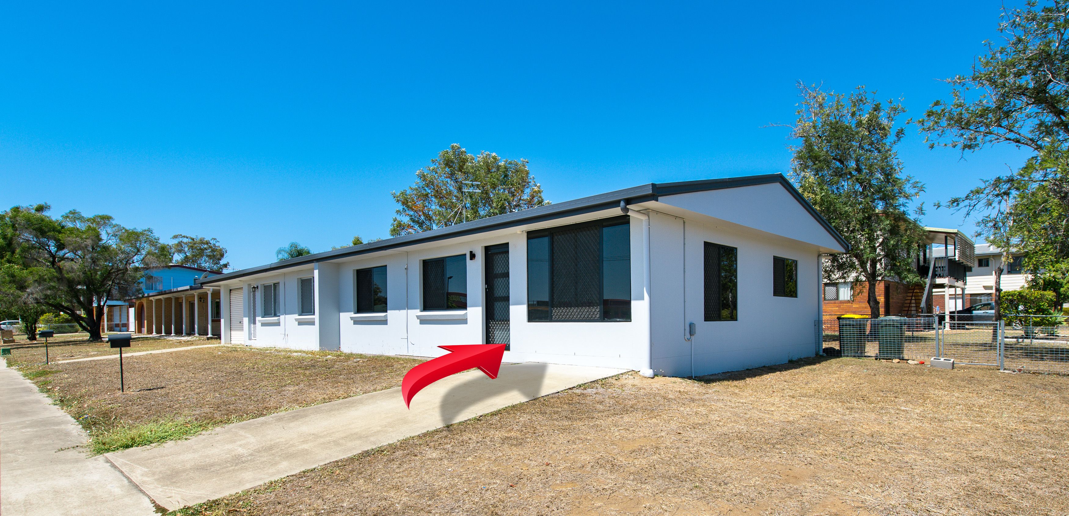 2/302 Farm Street, Norman Gardens, QLD 4701