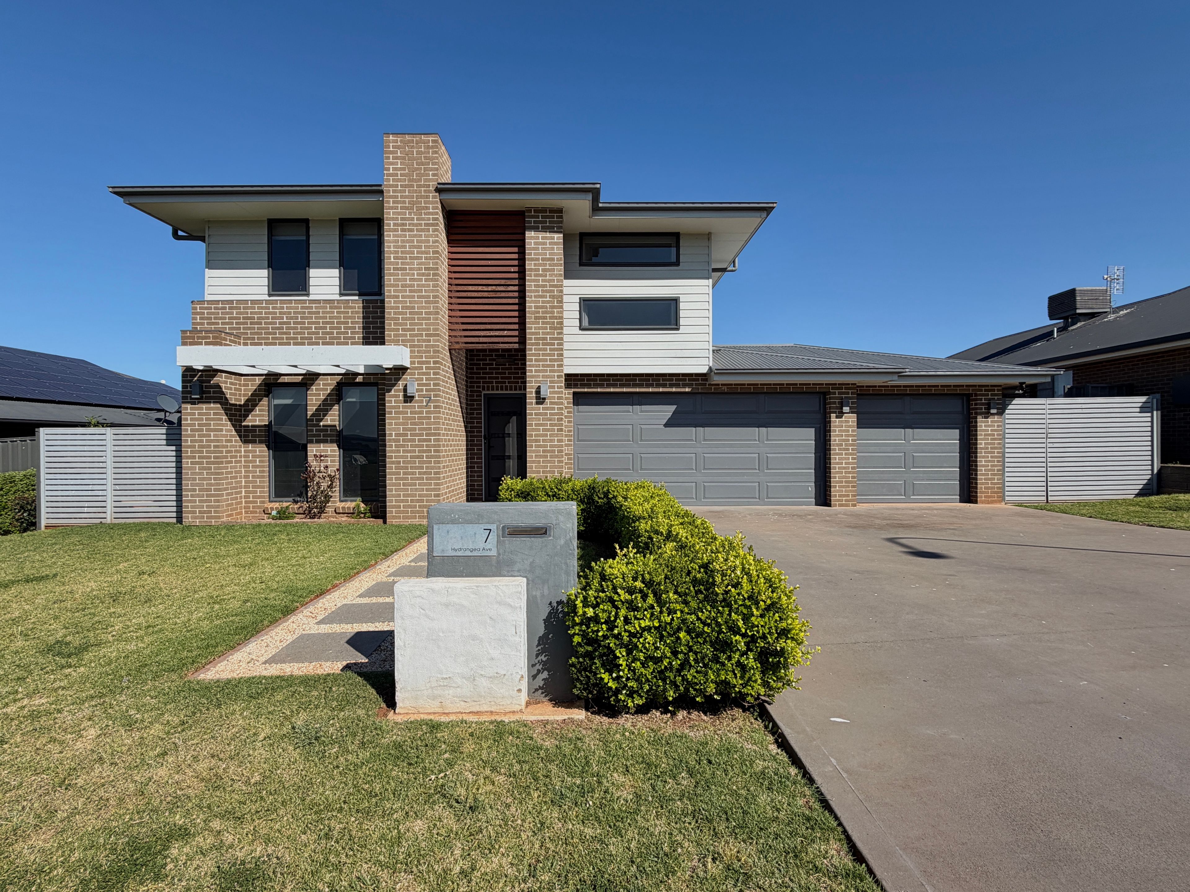 7 Hydrangea Avenue — photo from Ray White Parkes