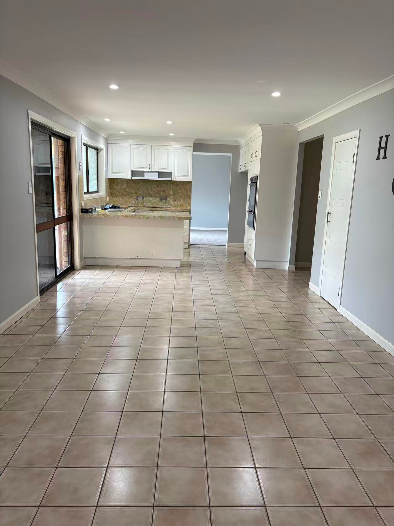 10 Coolidge Court, Stretton, QLD 4116