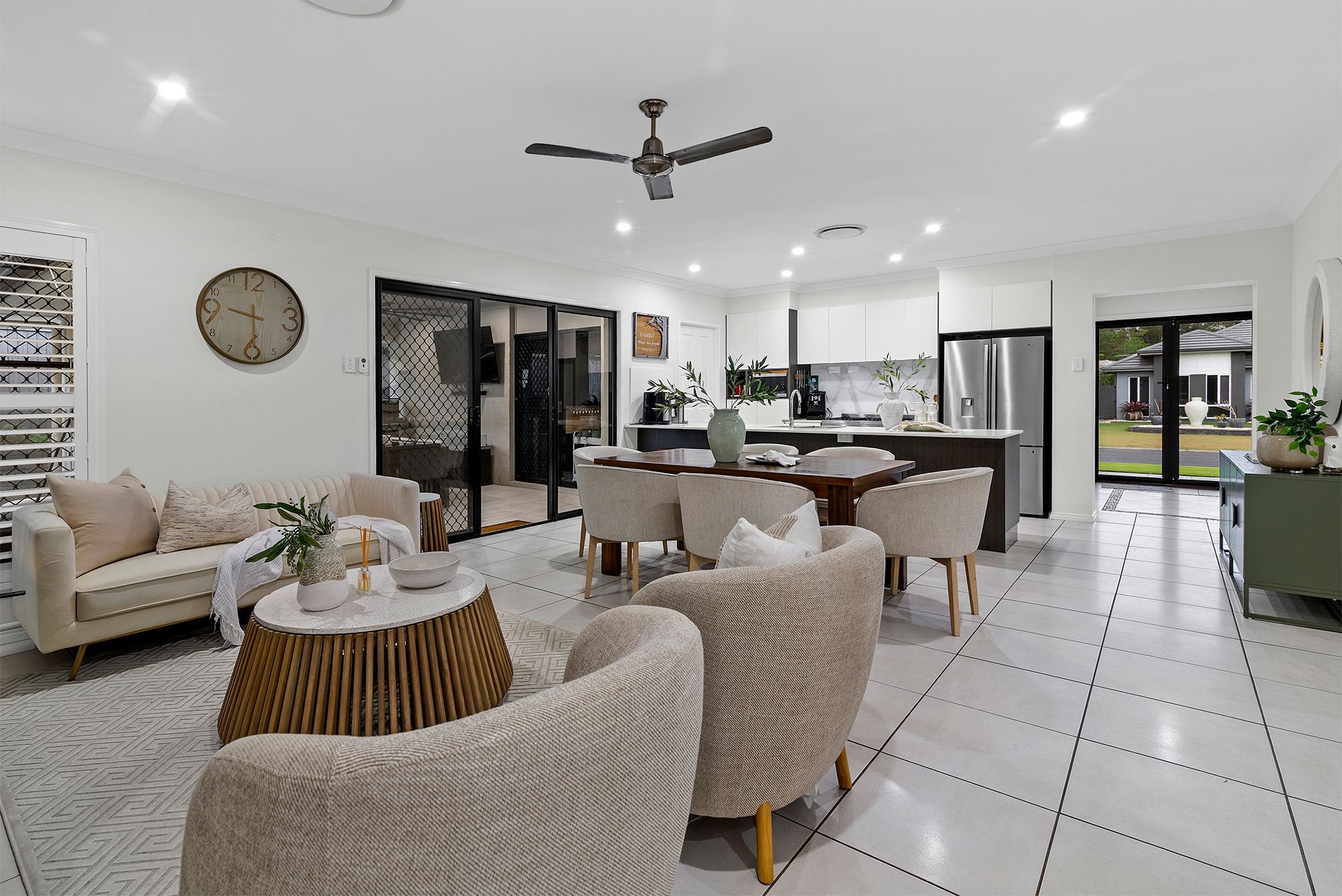 4 King Parrot Close — photo 6 of 27