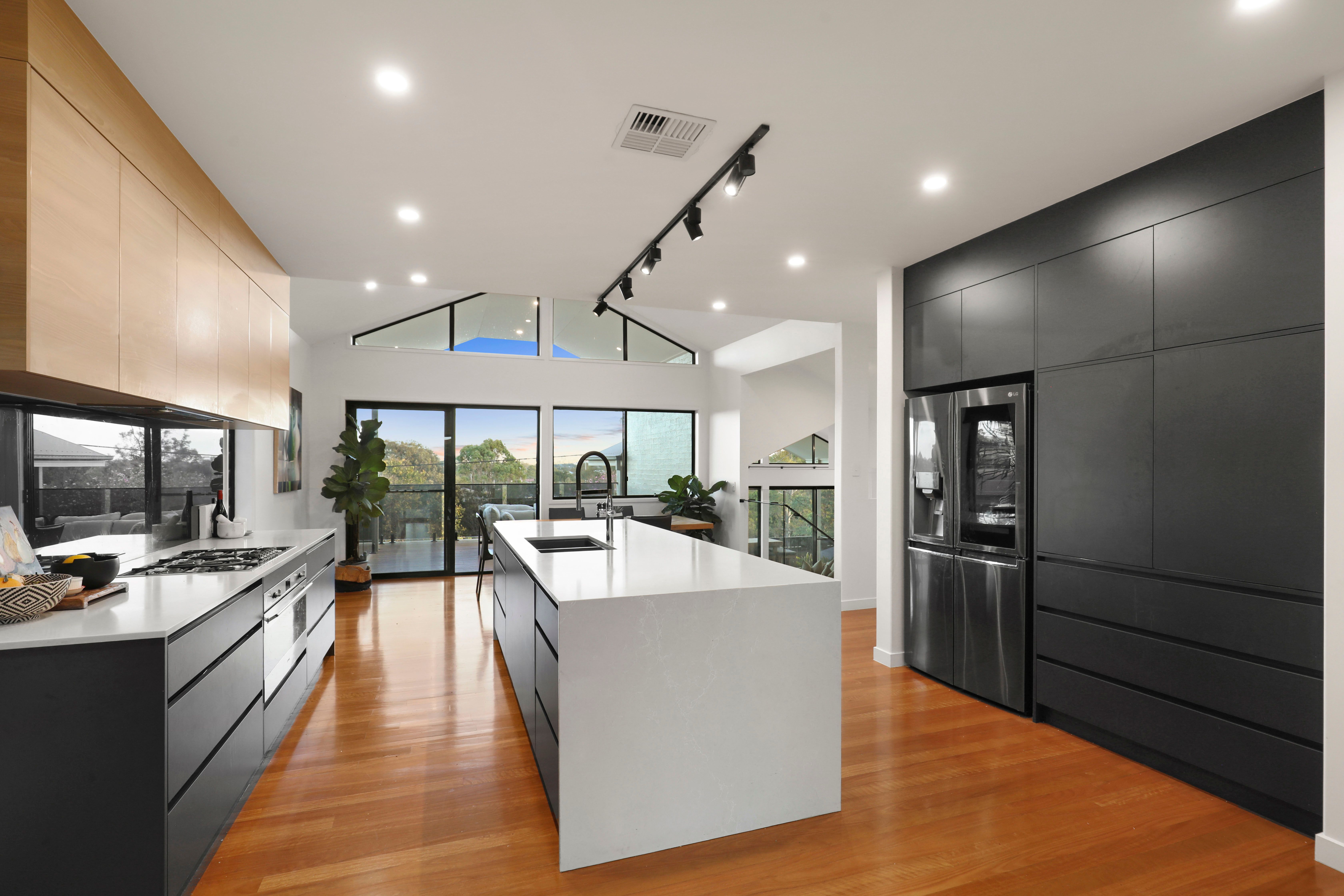 22 Huet Street — photo 8 of 30