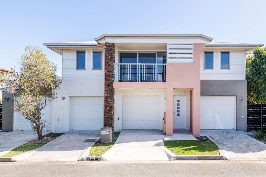 Ray White Hope Island