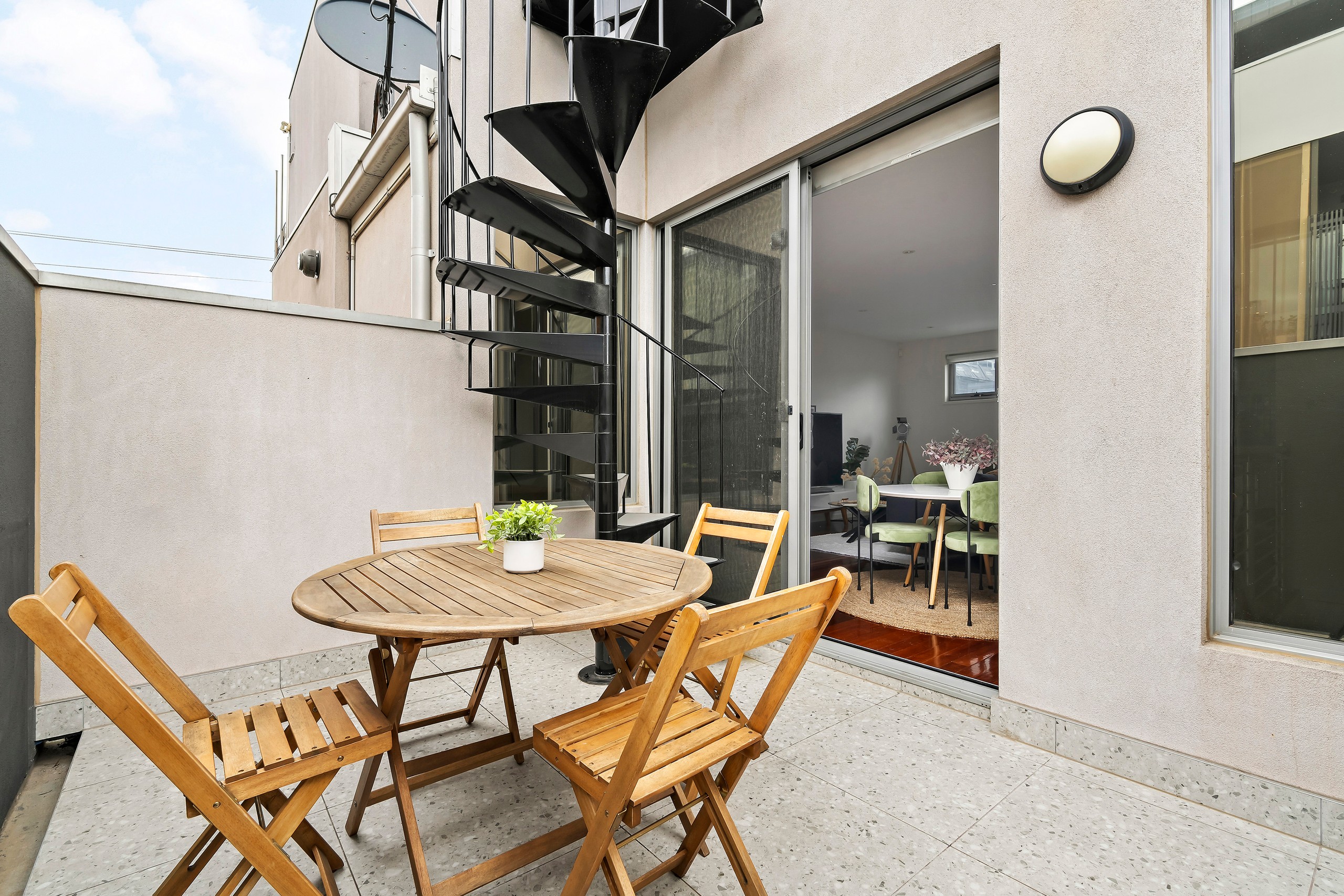 2/221 Brunswick Road, Brunswick, VIC 3056