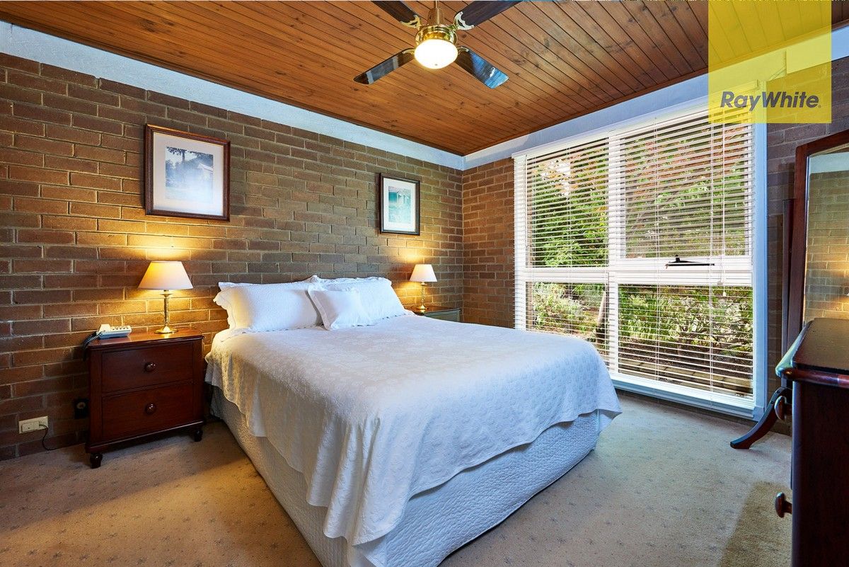 11 Beckenham Drive, Ferntree Gully, VIC 3156
