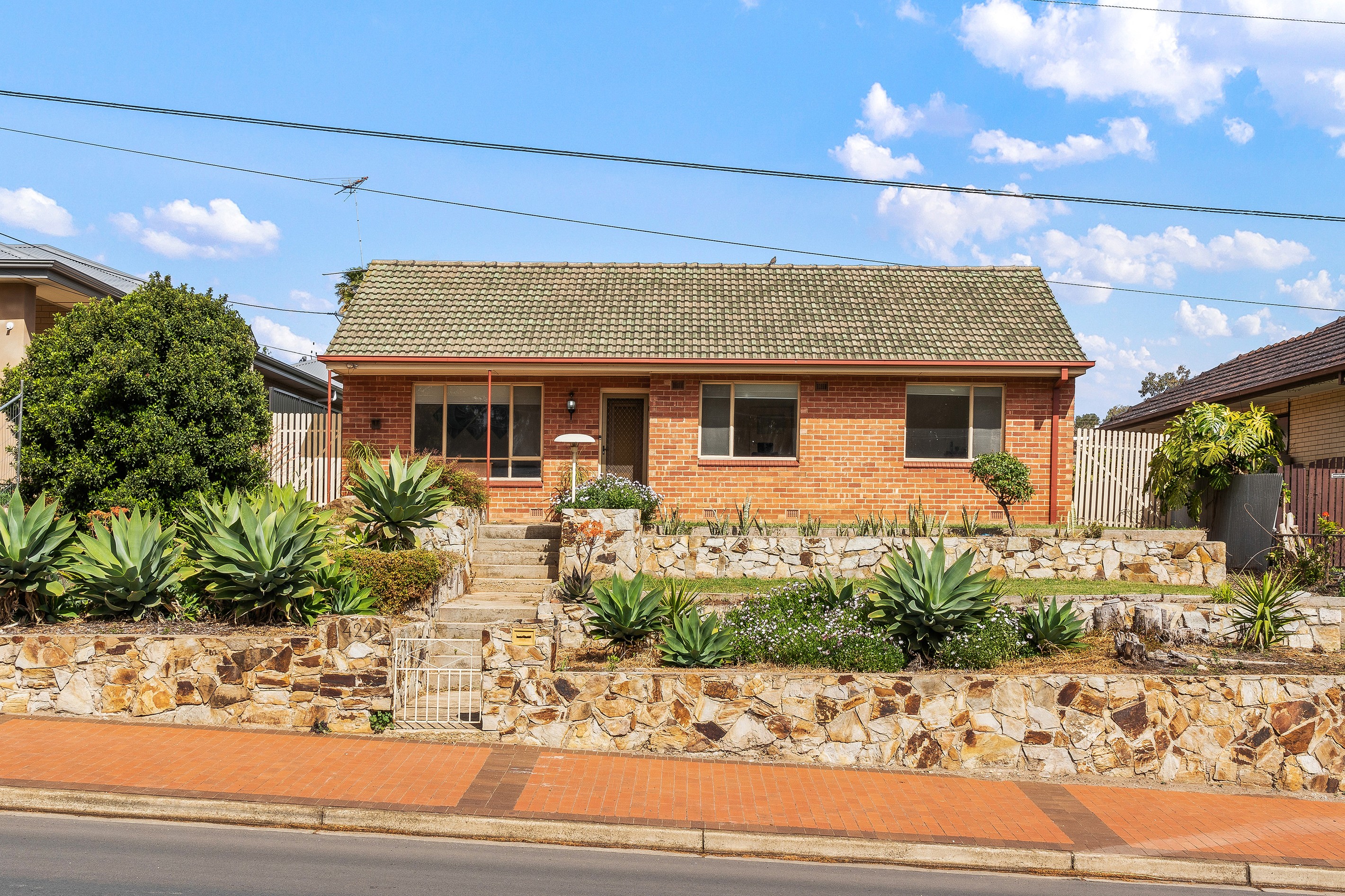 424 Grand Junction Road, Clearview, SA 5085