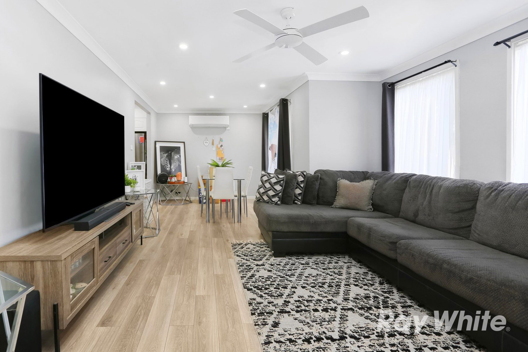 8 Mccabe Close, St Clair, NSW 2759