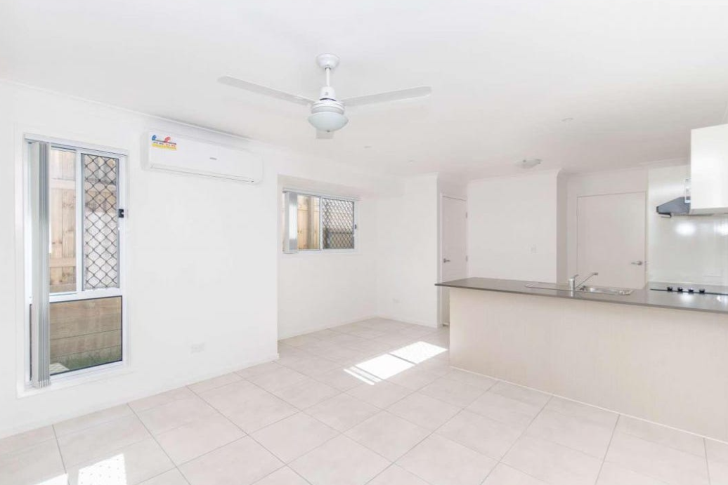 2/20 Groeschel Court, Goodna, QLD 4300