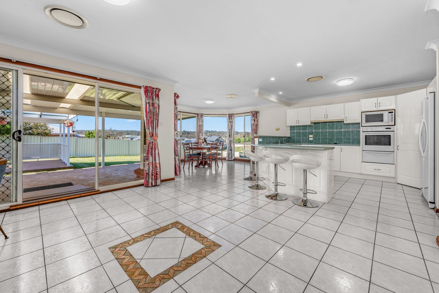 31 Wilkinson Boulevard — photo 4 of 30