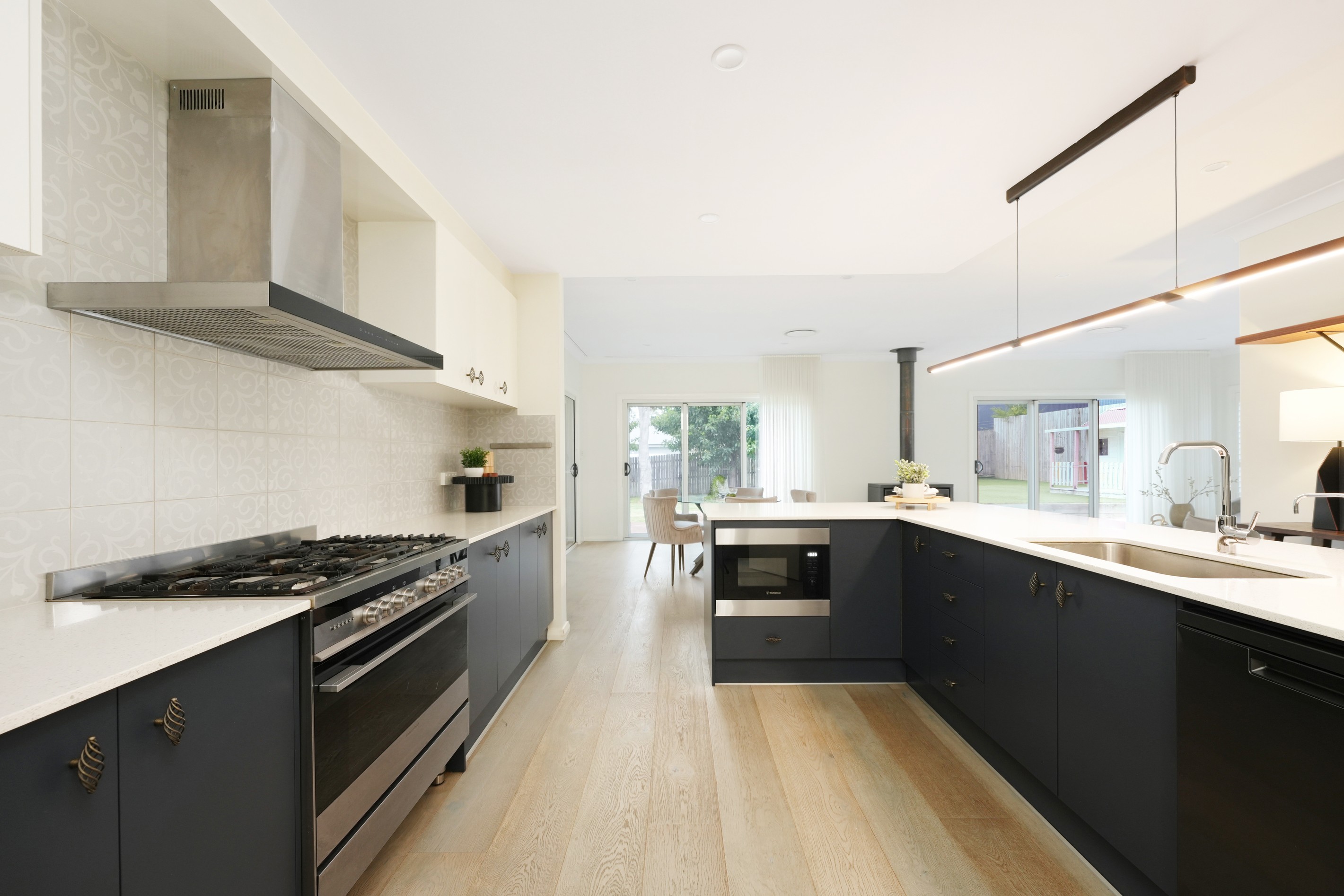 16 White Waratah Place, Welby, NSW 2575