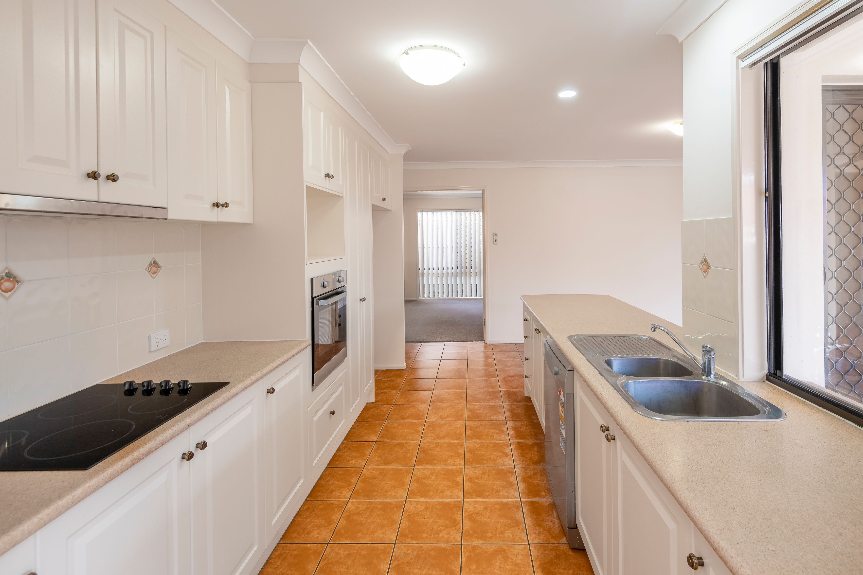 204 Saturn Crescent, Bridgeman Downs, QLD 4035