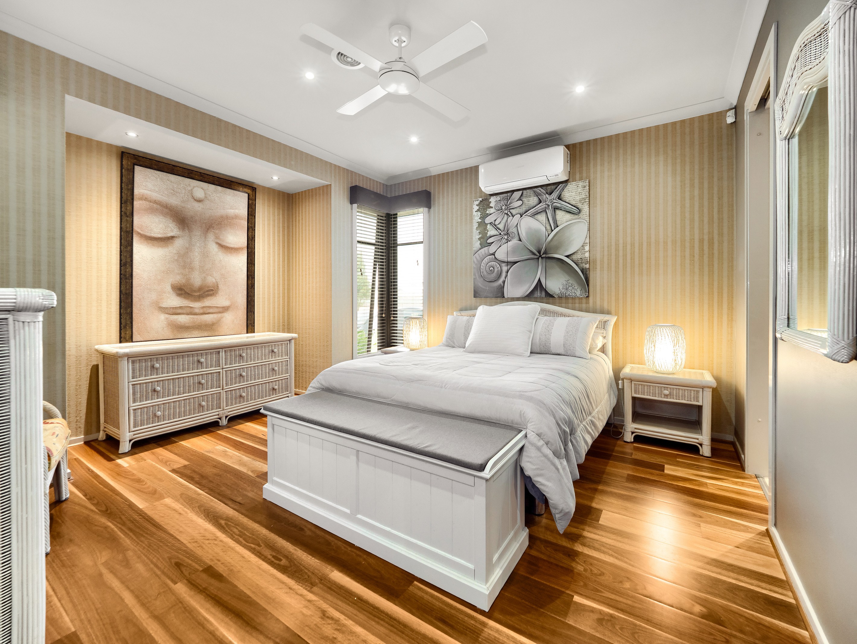 4 Mountainview Boulevard, Cranbourne North, VIC 3977