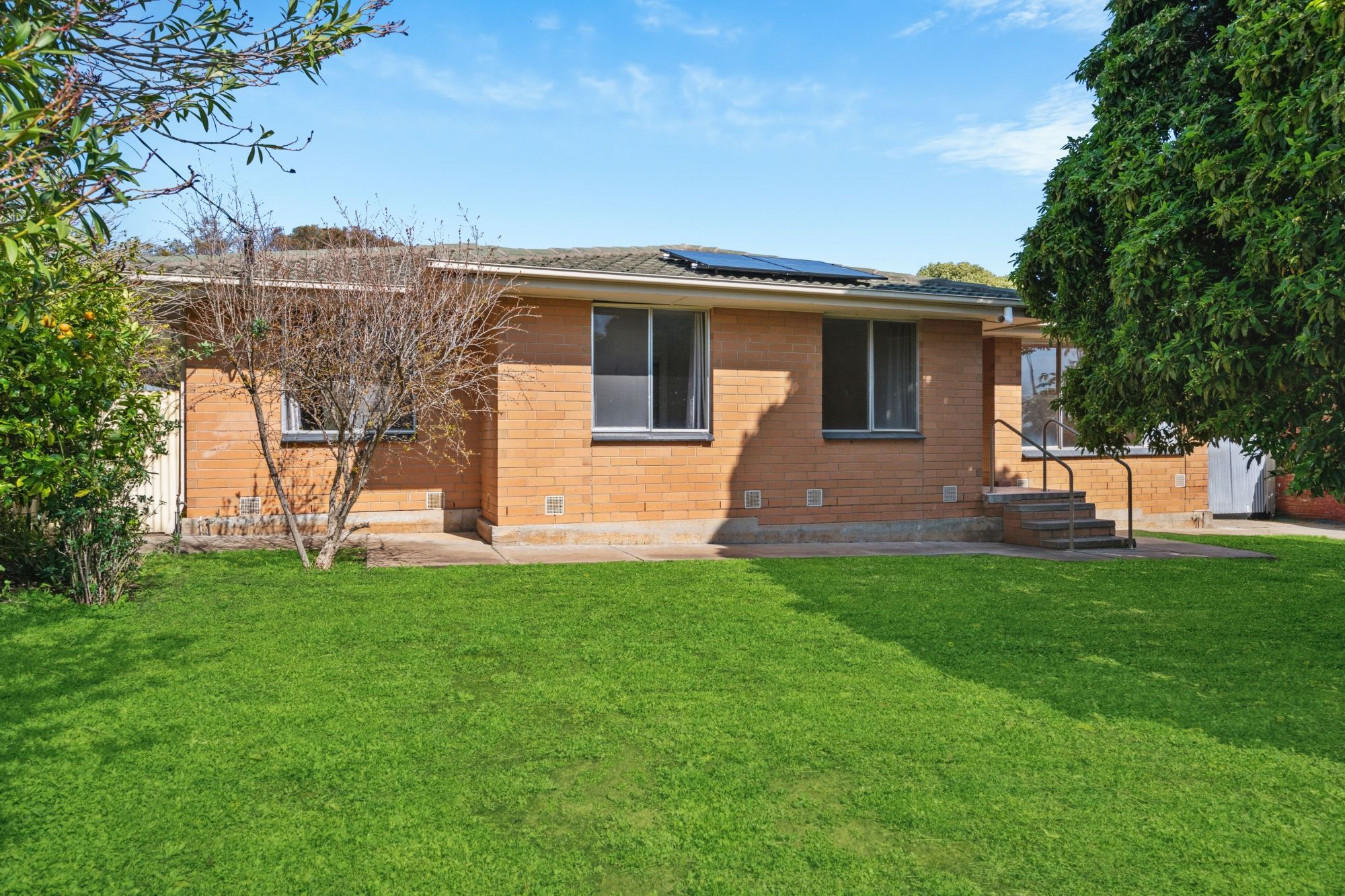 16 Oliver Street, Christie Downs, SA 5164