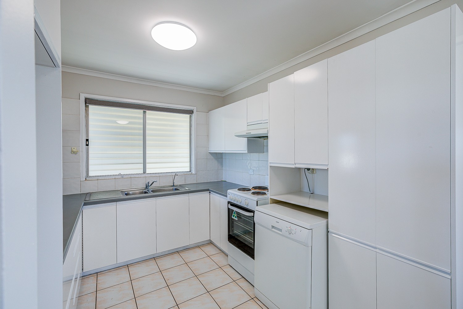8 Kana Crescent, Slacks Creek, QLD 4127