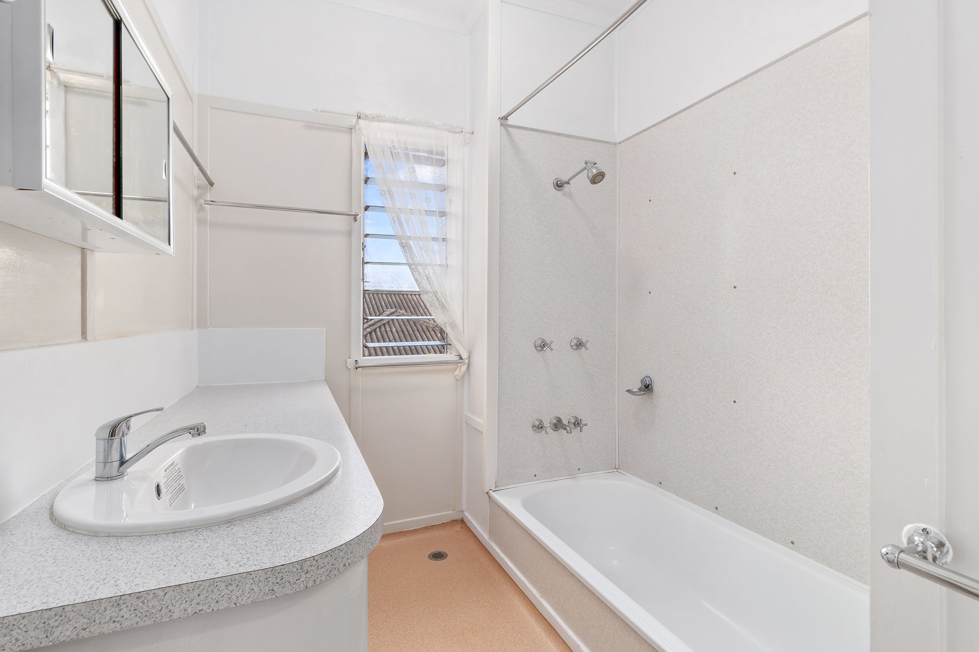 24 Midgley Street — photo 8 of 9