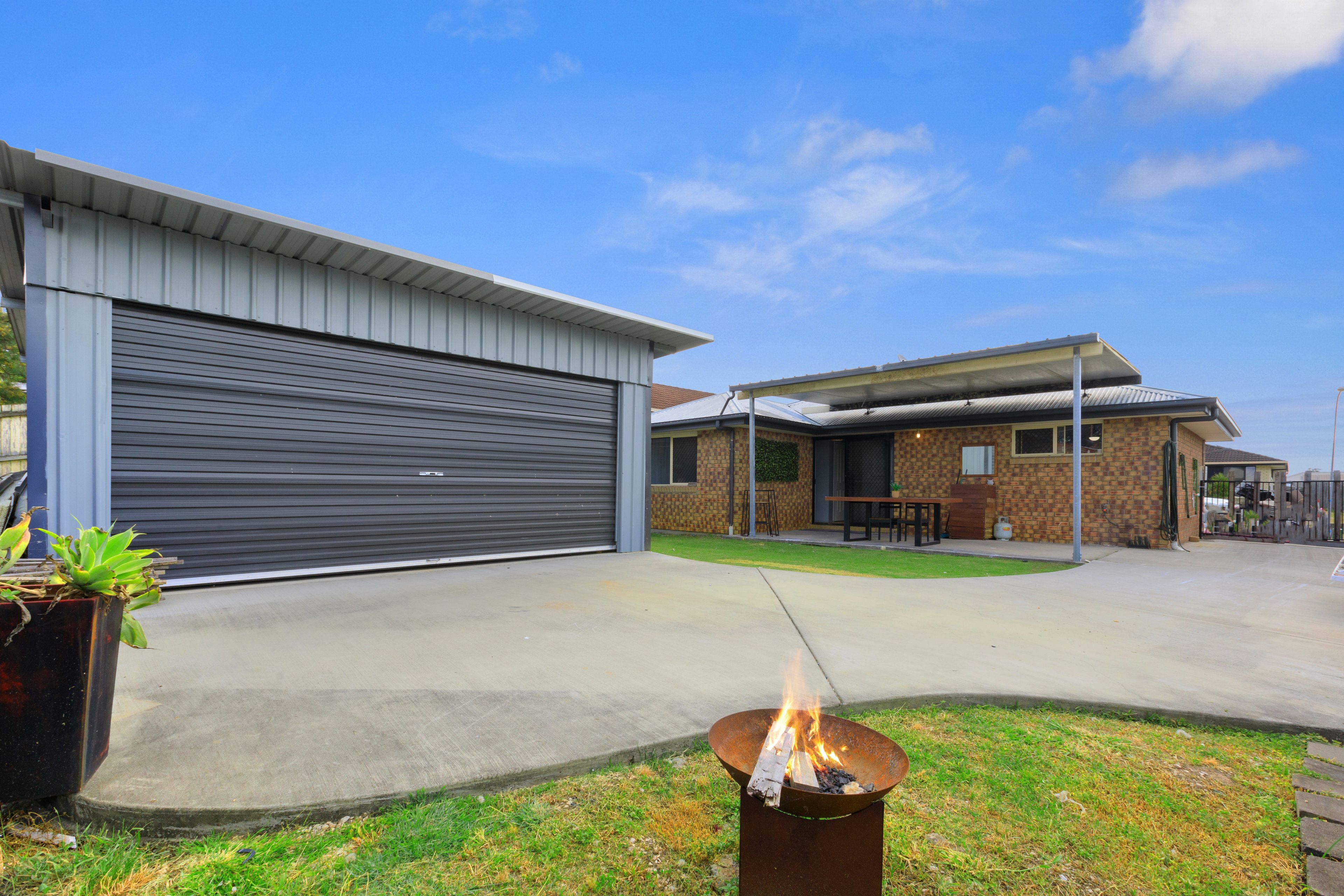3 Lyrebird Lane, Bellbird Park QLD 4300