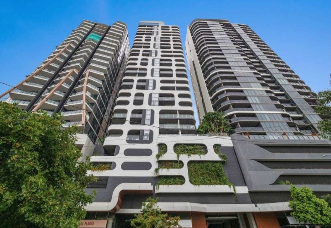 1063/58 Hope Street — photo from Ray White Brisbane City