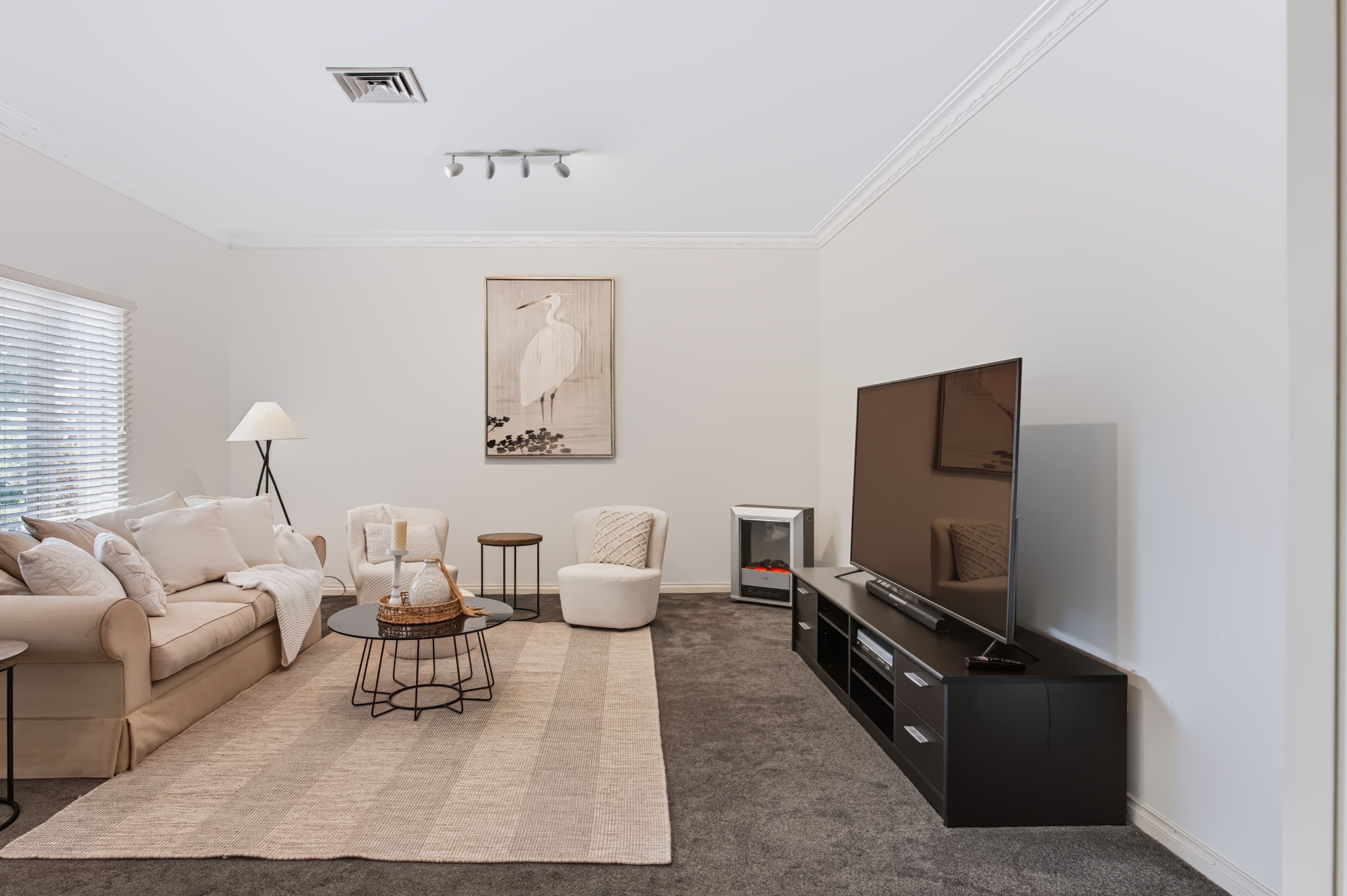 15 Beaufort Crescent — photo 10 of 30