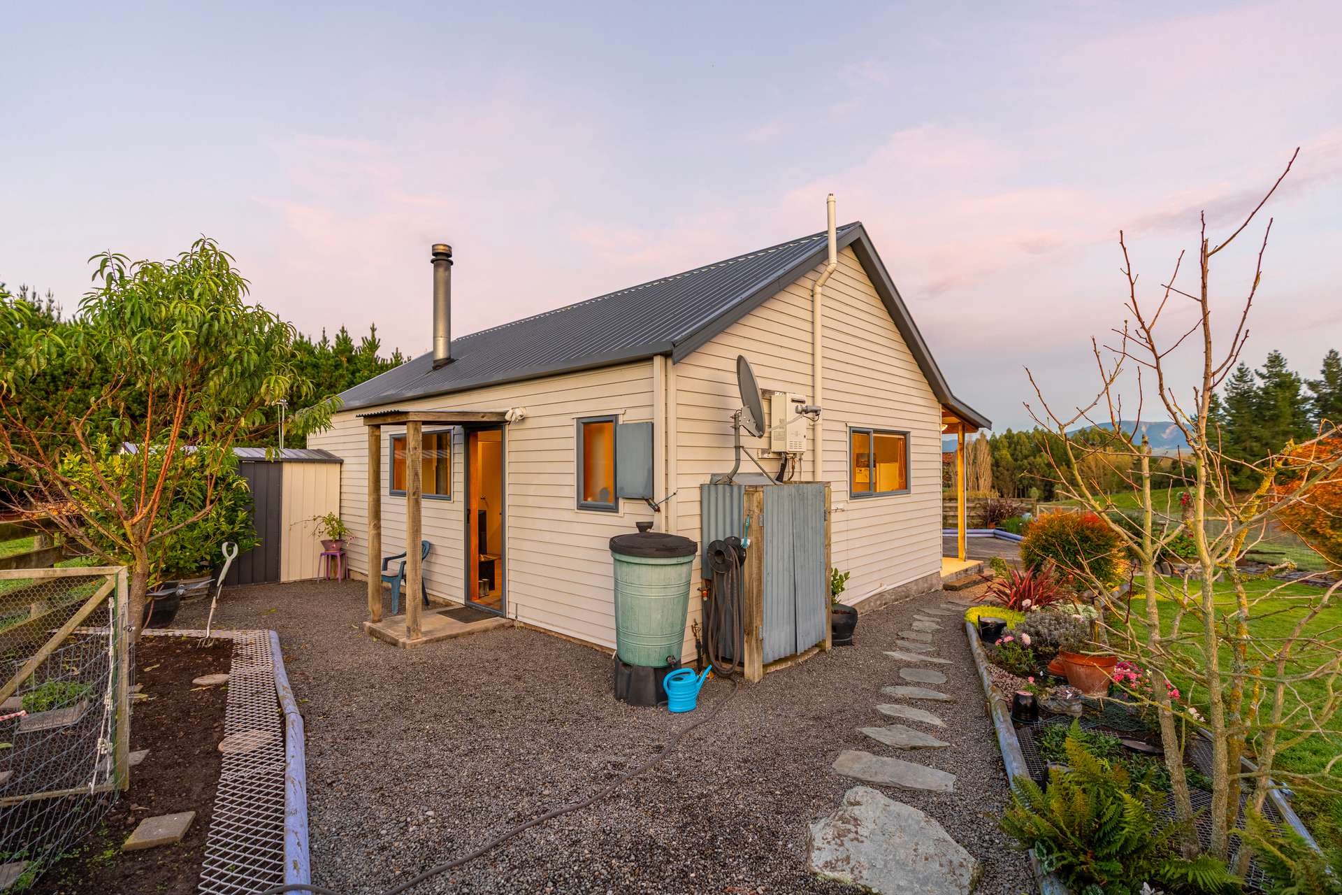 554 Carrs Road photo 17