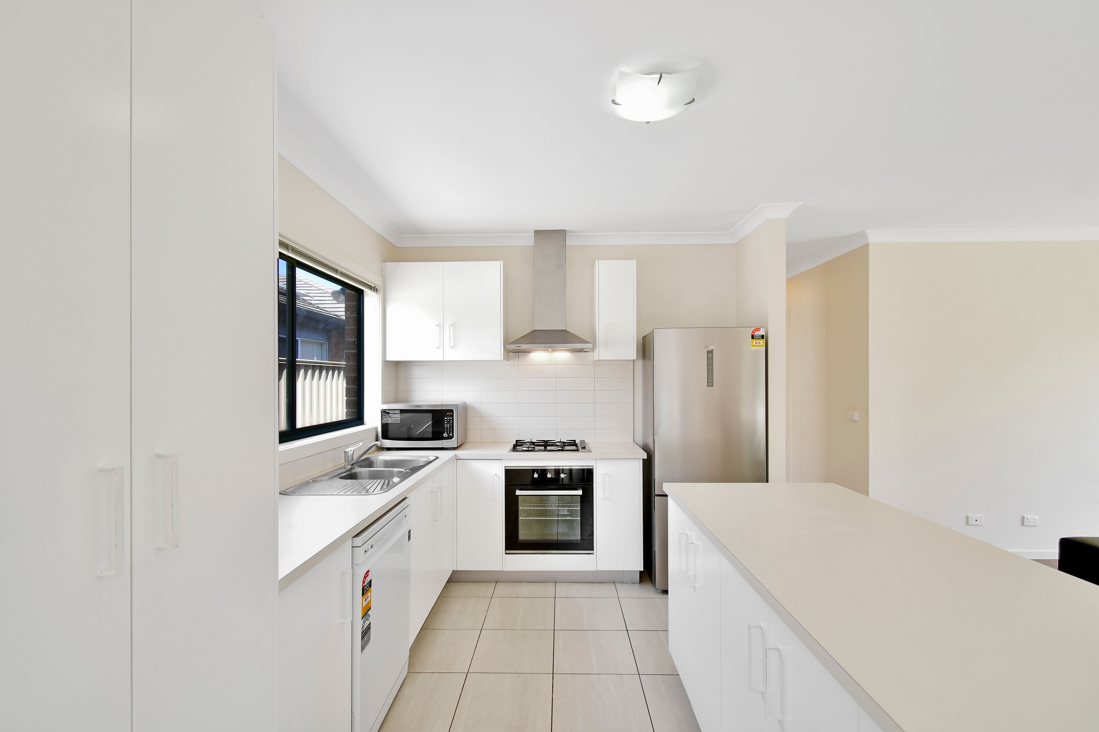 10 Rosella Avenue, Pakenham, VIC 3810