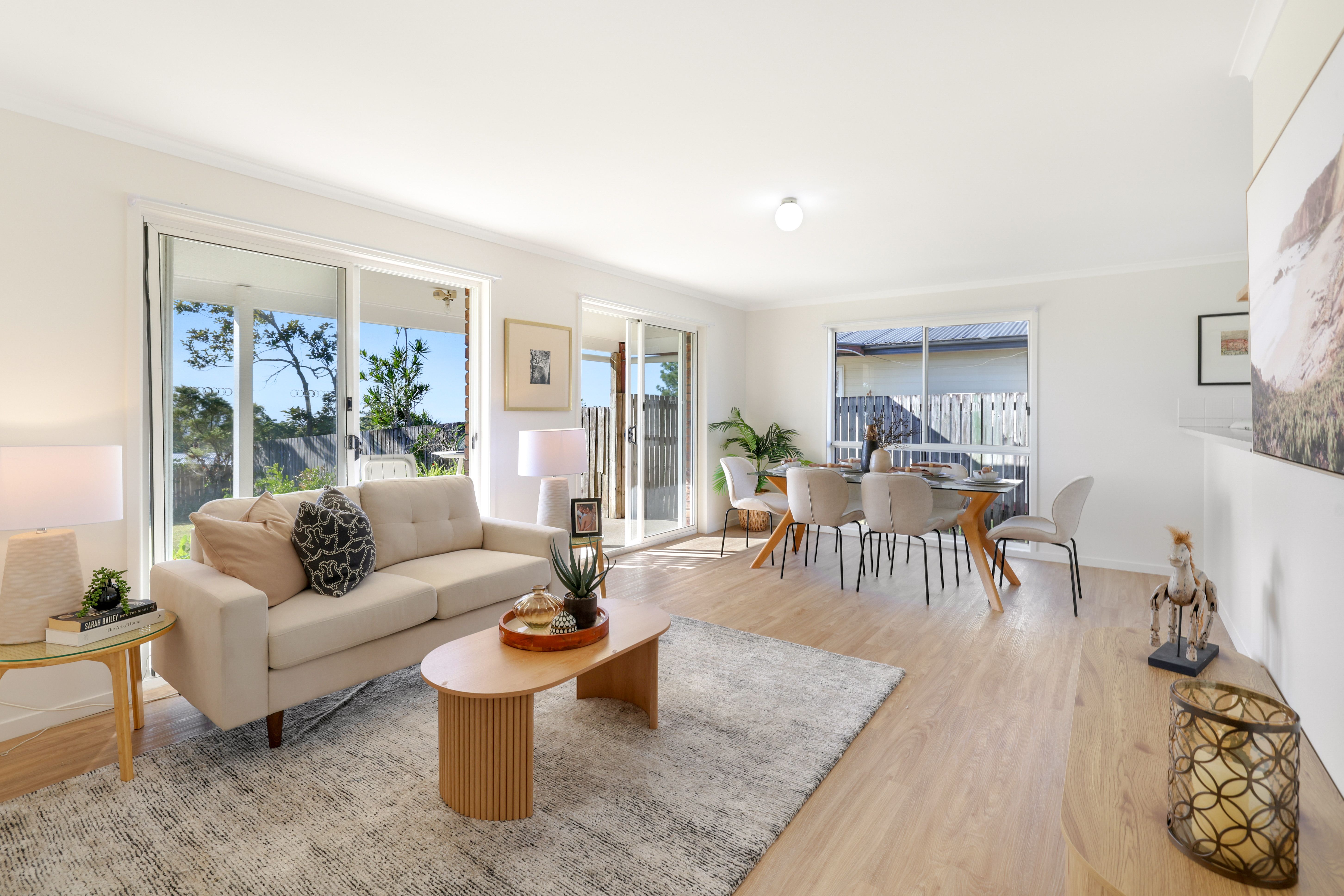 311 Macdonnell Road — photo 8 of 30