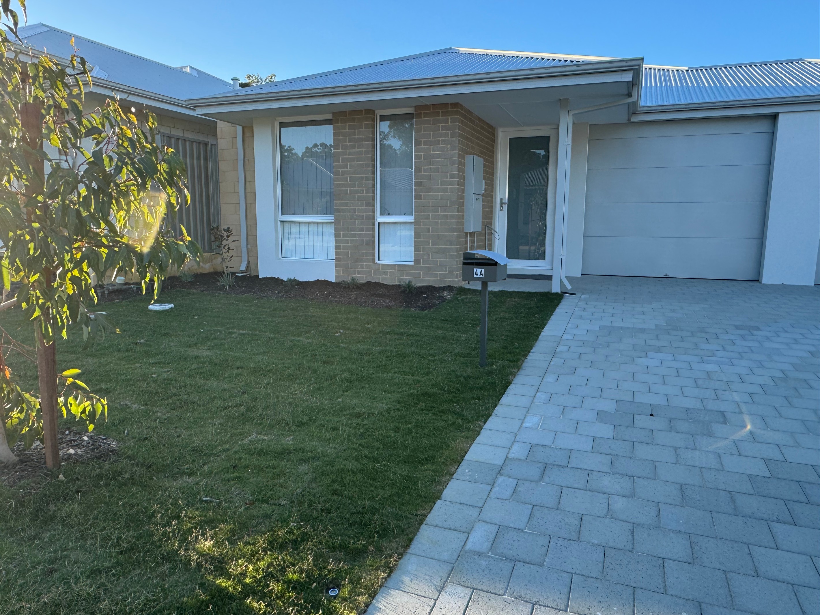 4A Eastleigh Way, Wellard, WA 6170