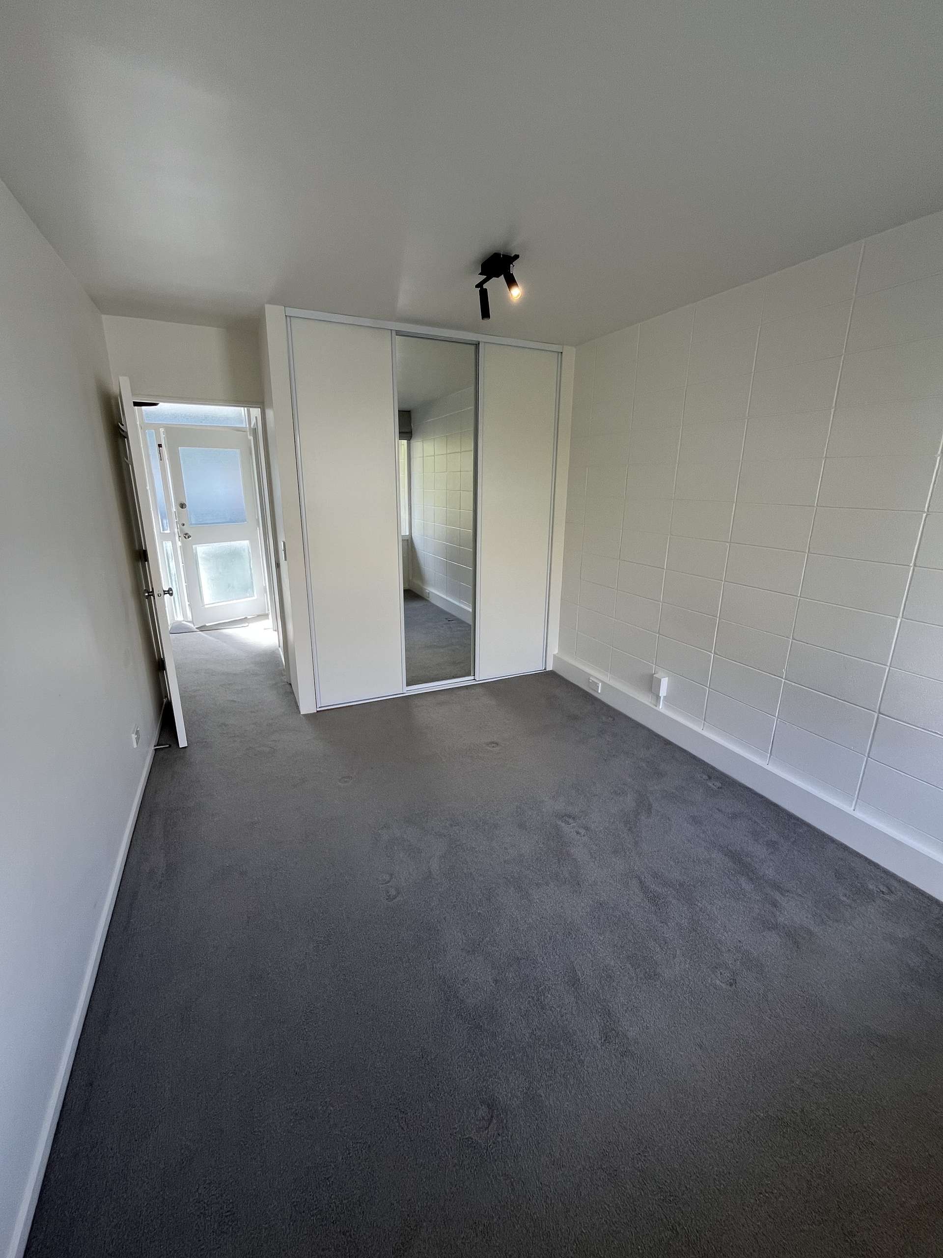 15/49 St Stephens Avenue photo 4
