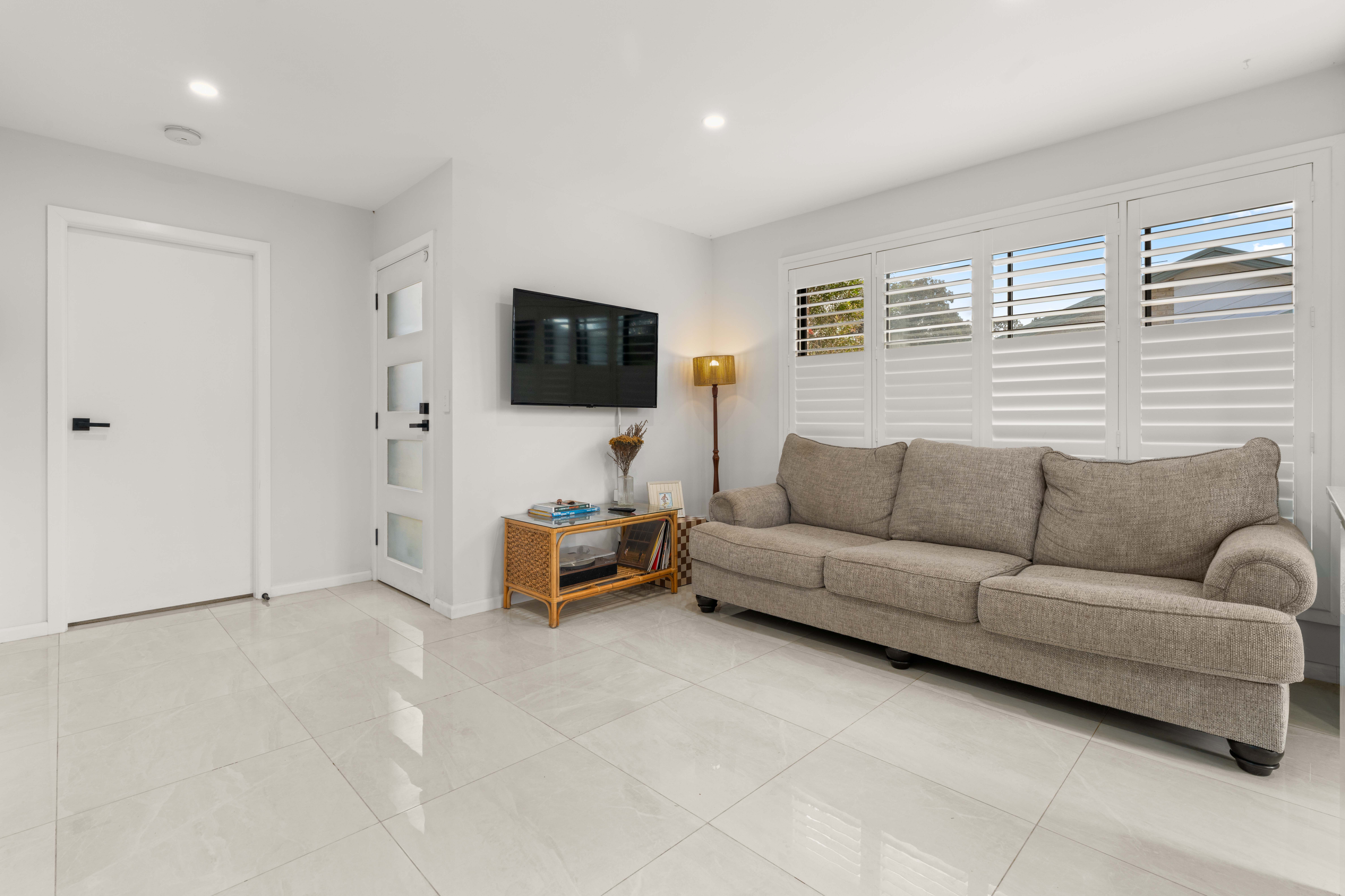 2/54a Hillcrest Avenue — photo 6 of 22